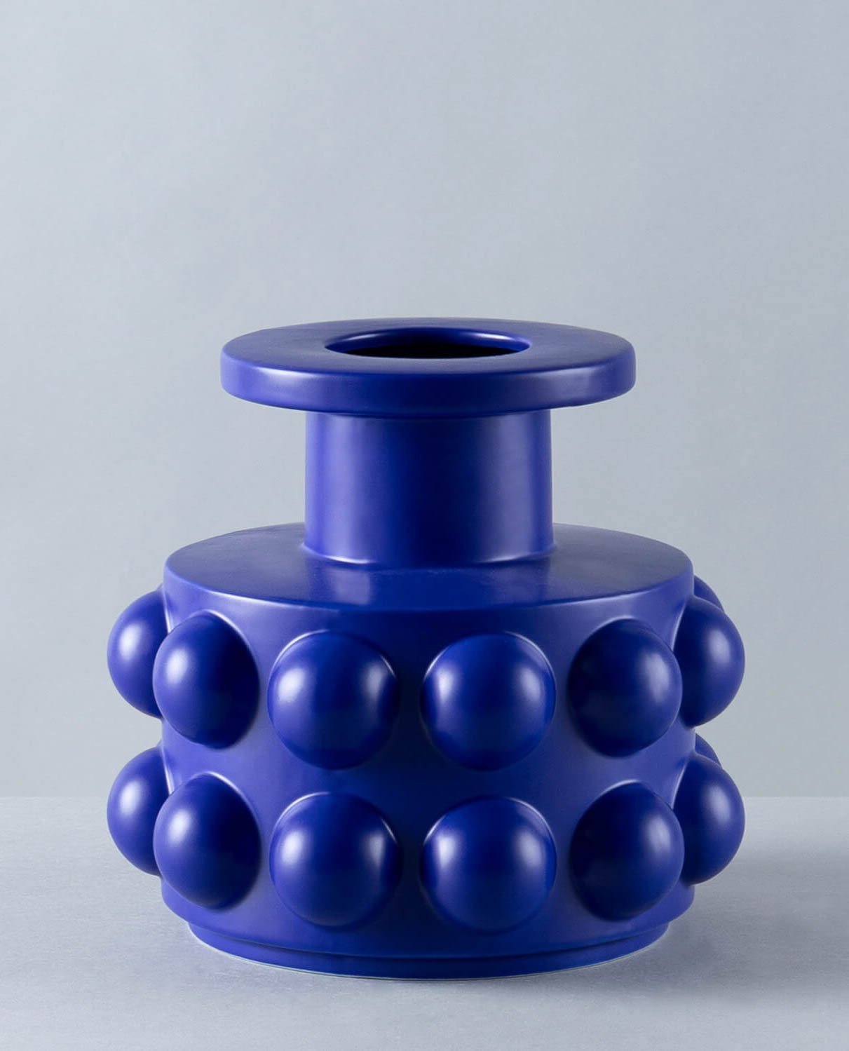 Vase aus Dolomit Malik Klein, Galeriebild 1