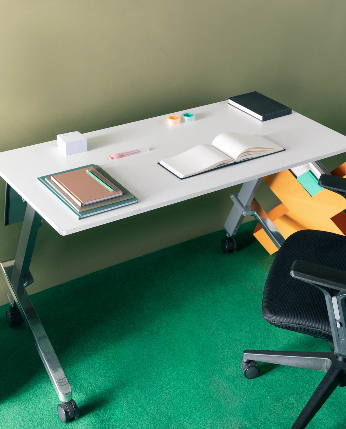 Klappschreibtisch mit Rädern PVC und Stahlgestell Bastid, Galeriebild 2