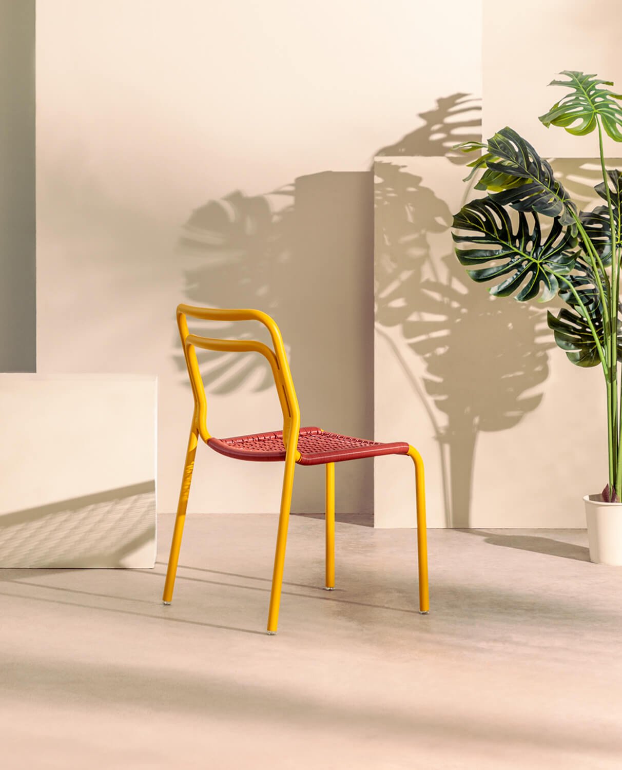 Outdoor-Stuhl aus Aluminium und synthetischem Rattan Kor, Galeriebild 2