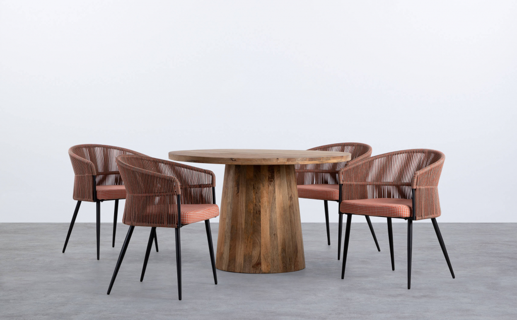 Set Aus Rundem Doran-Holztisch und 4 Drean-Stoff- und Seilstühlen 