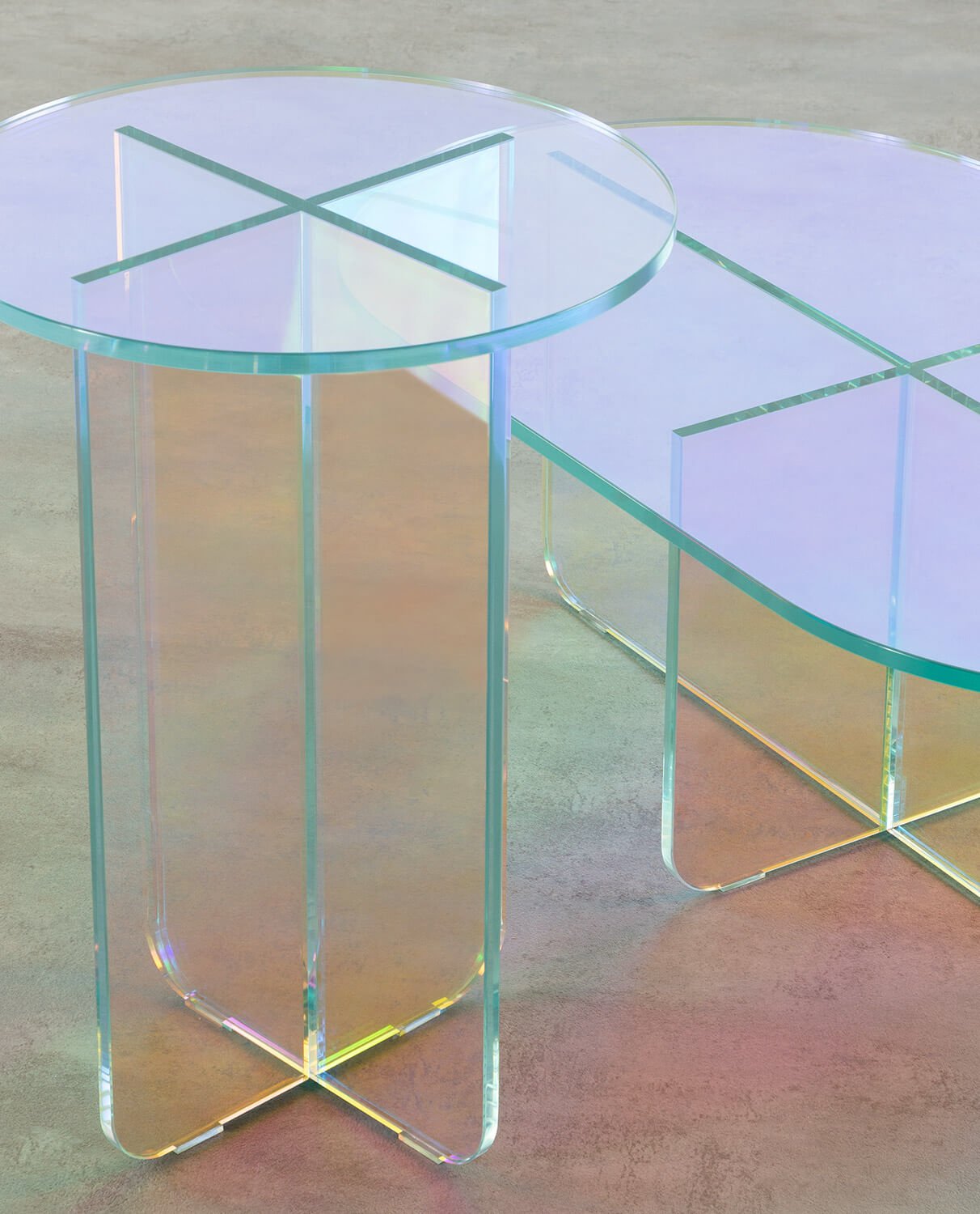  Beistelltisch-Set und Couchtisch-Set aus Schillerndem Gehärtetem Glas Iris, Galeriebild 5