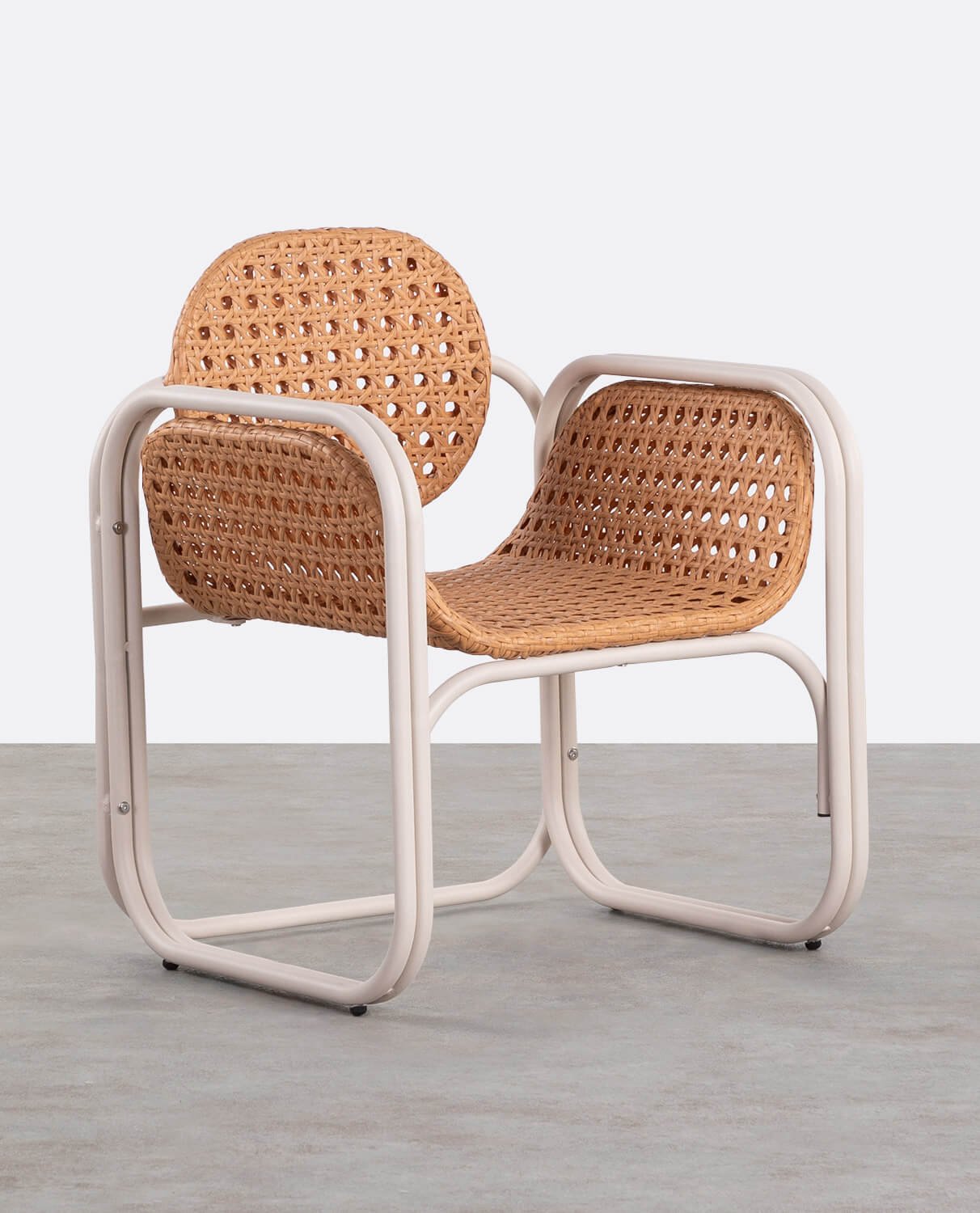 Sessel mit Aluminium-Armlehnen und synthetischem Rattan Roys, Galeriebild 1