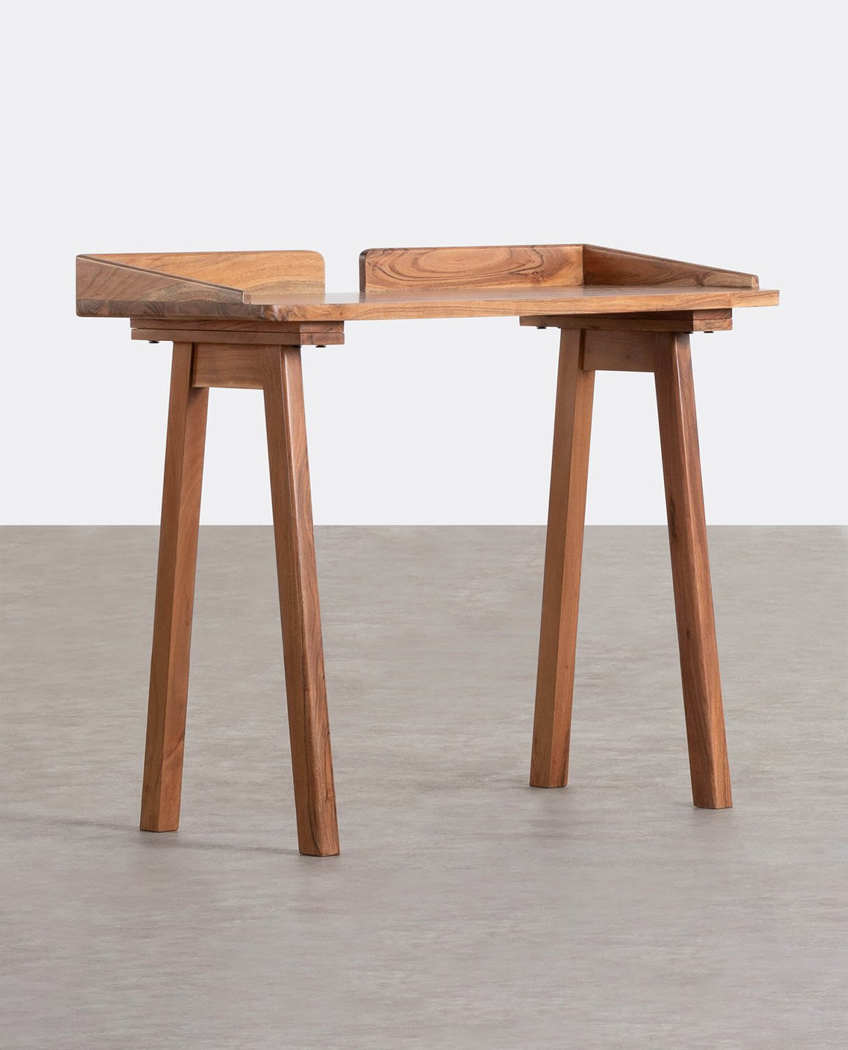 Schreibtisch aus Akazienholz und Stuhl Mateo aus Stoff mit Armlehnen Zoei, Galeriebild 2