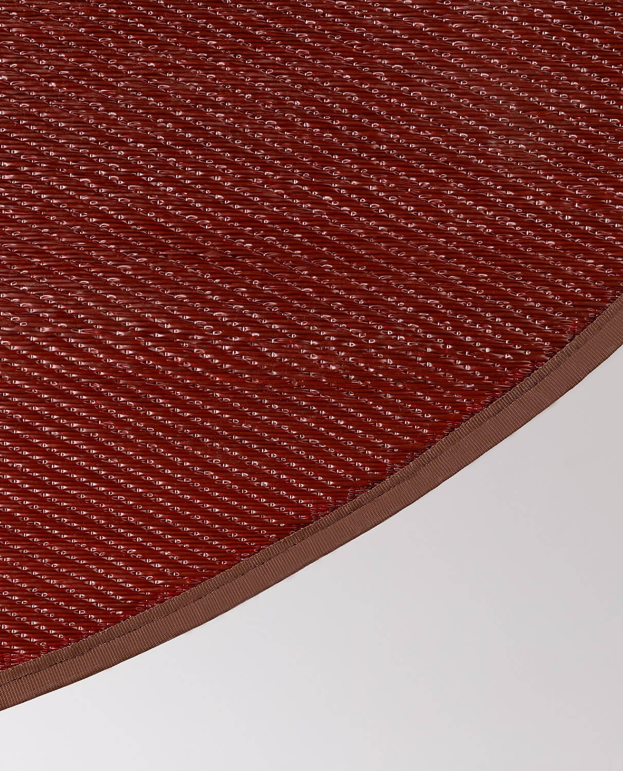 Runder Polypropylen-Teppich für Draußen (Ø152 cm) Llevant, Galeriebild 2