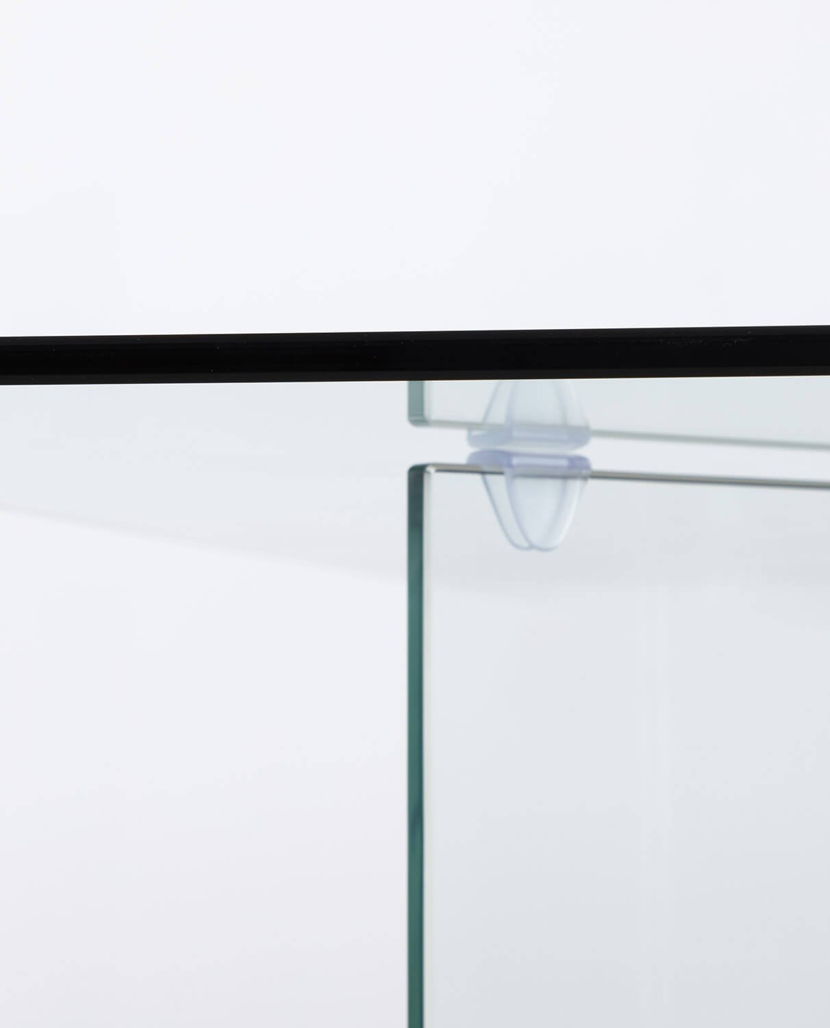 Set rechteckiger Esstisch aus gehärtetem Glas Kamil und 4 Holzstühle Rene, Galeriebild 2