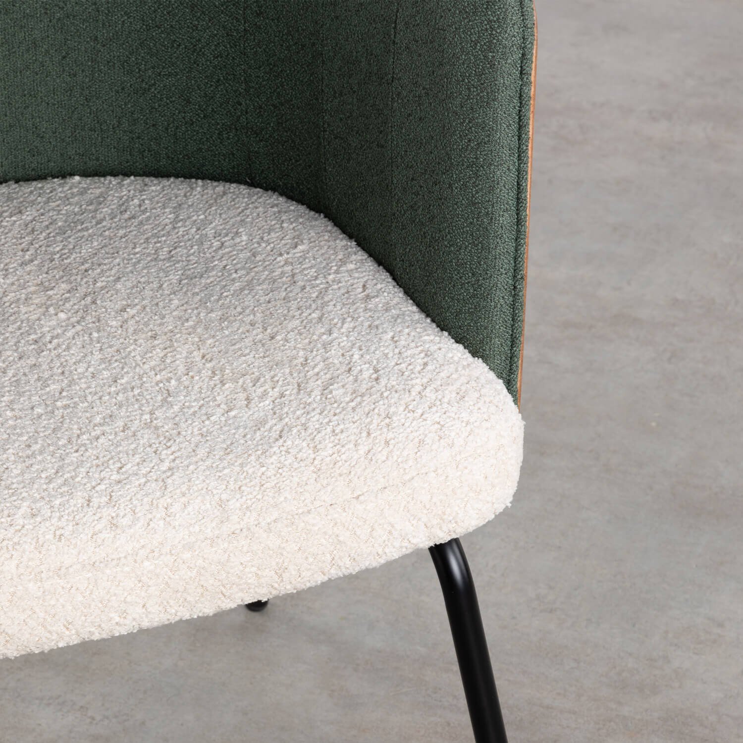 Rechteckiges Esstisch-Set Kamil aus gehärtetem Glas (180x90 cm) und 4 Rene-Holzstühle, Galeriebild 6