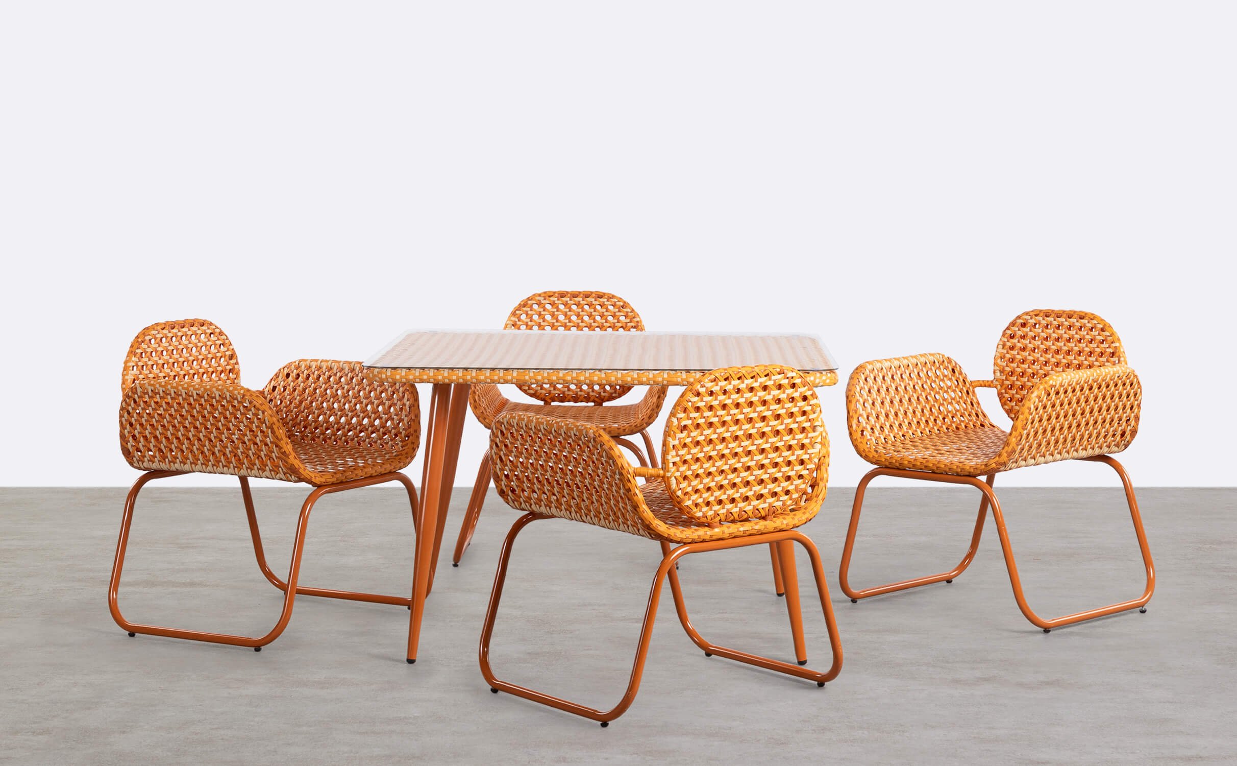 Tisch und 4 Stühle aus Aluminium und synthetischem Rattan für den Außenbereich Roys, Galeriebild 1