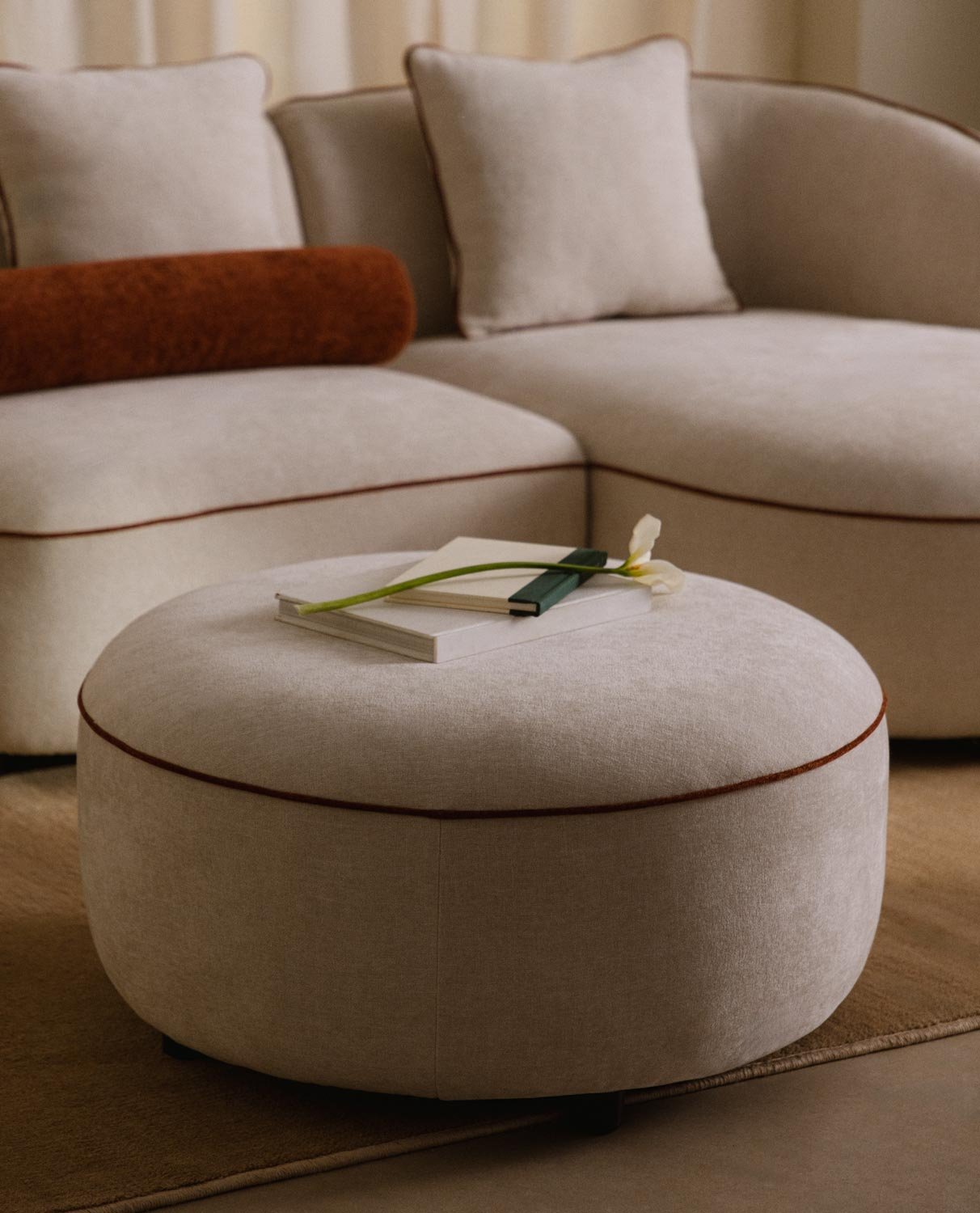 Rundes Stoff-Puff-Modul für Ilham-Sofa, Galeriebild 2