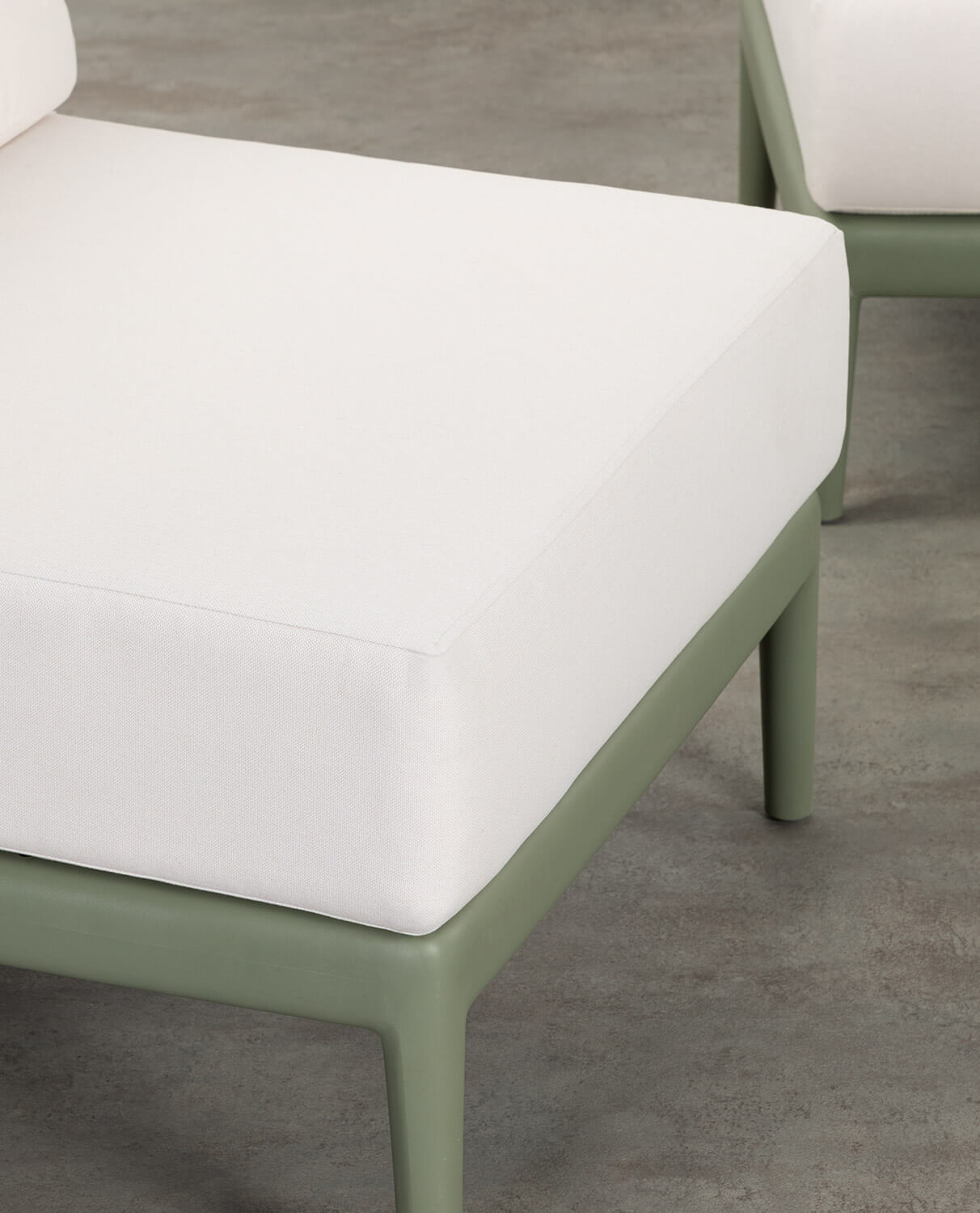 Meivy Gartenset mit 2-Sitzer-Sofa, 2 Sesseln und einem Couchtisch aus gehärtetem Glas und Polypropylen, Galeriebild 5