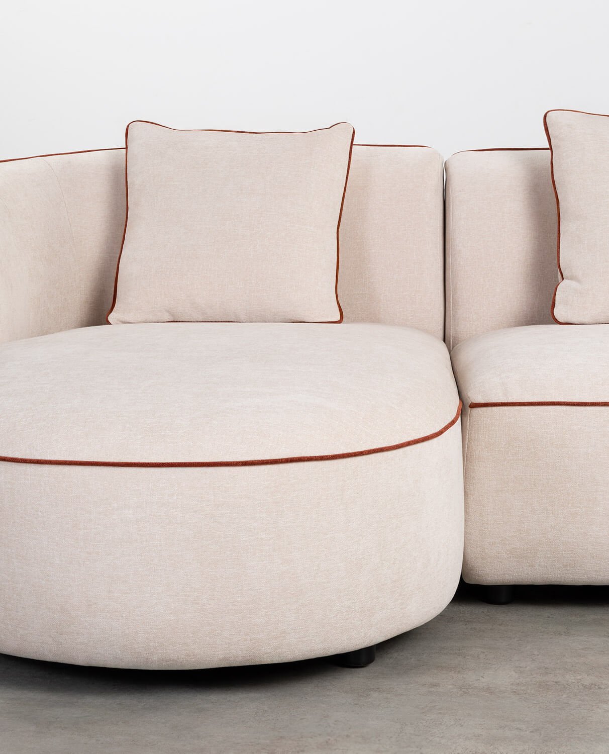 Modulares 2-teiliges Ecksofa mit Chaiselongue aus Ilham-Stoff , Galeriebild 2