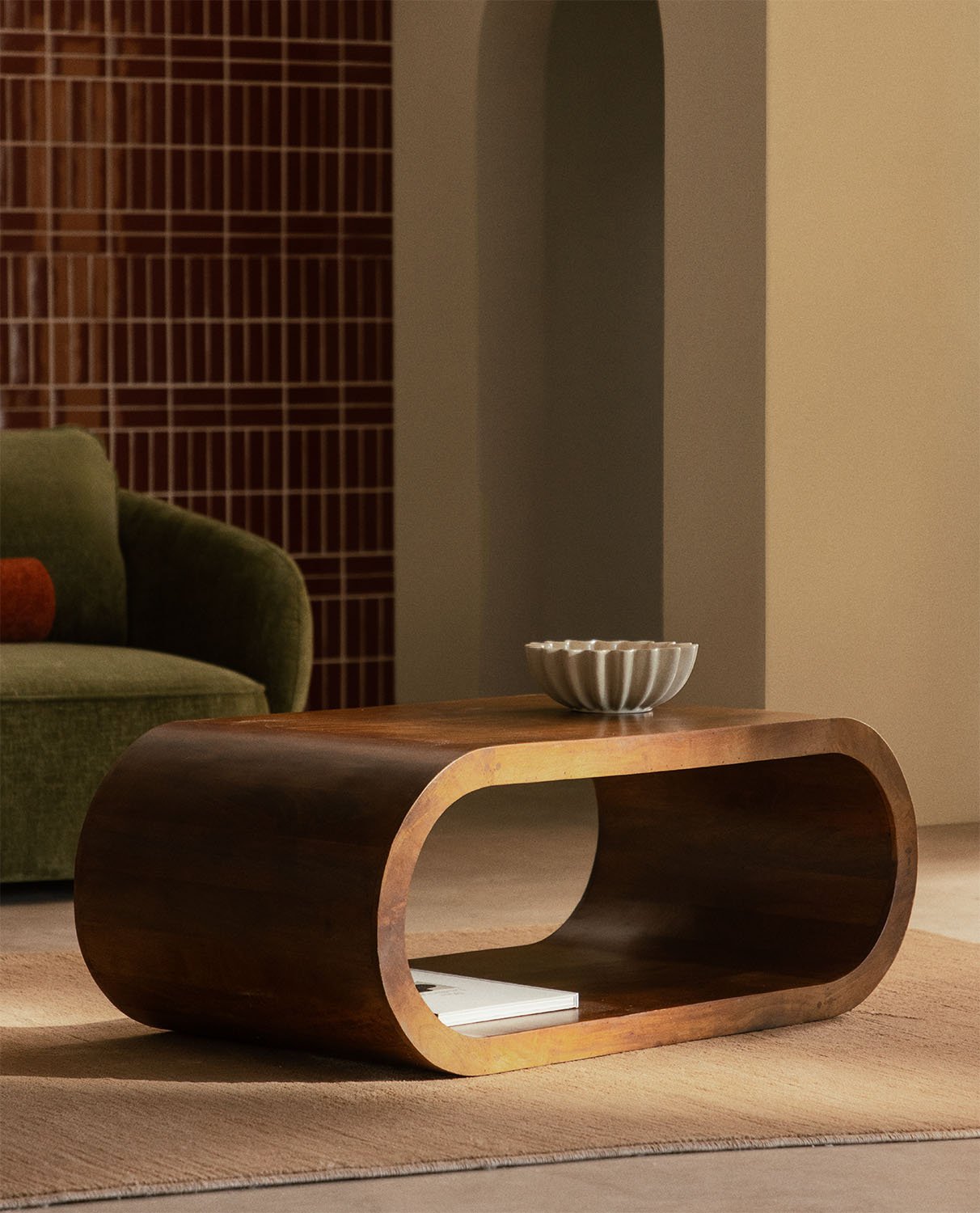 Couchtisch aus Mangoholz (122x58 cm) Adgar, Galeriebild 2