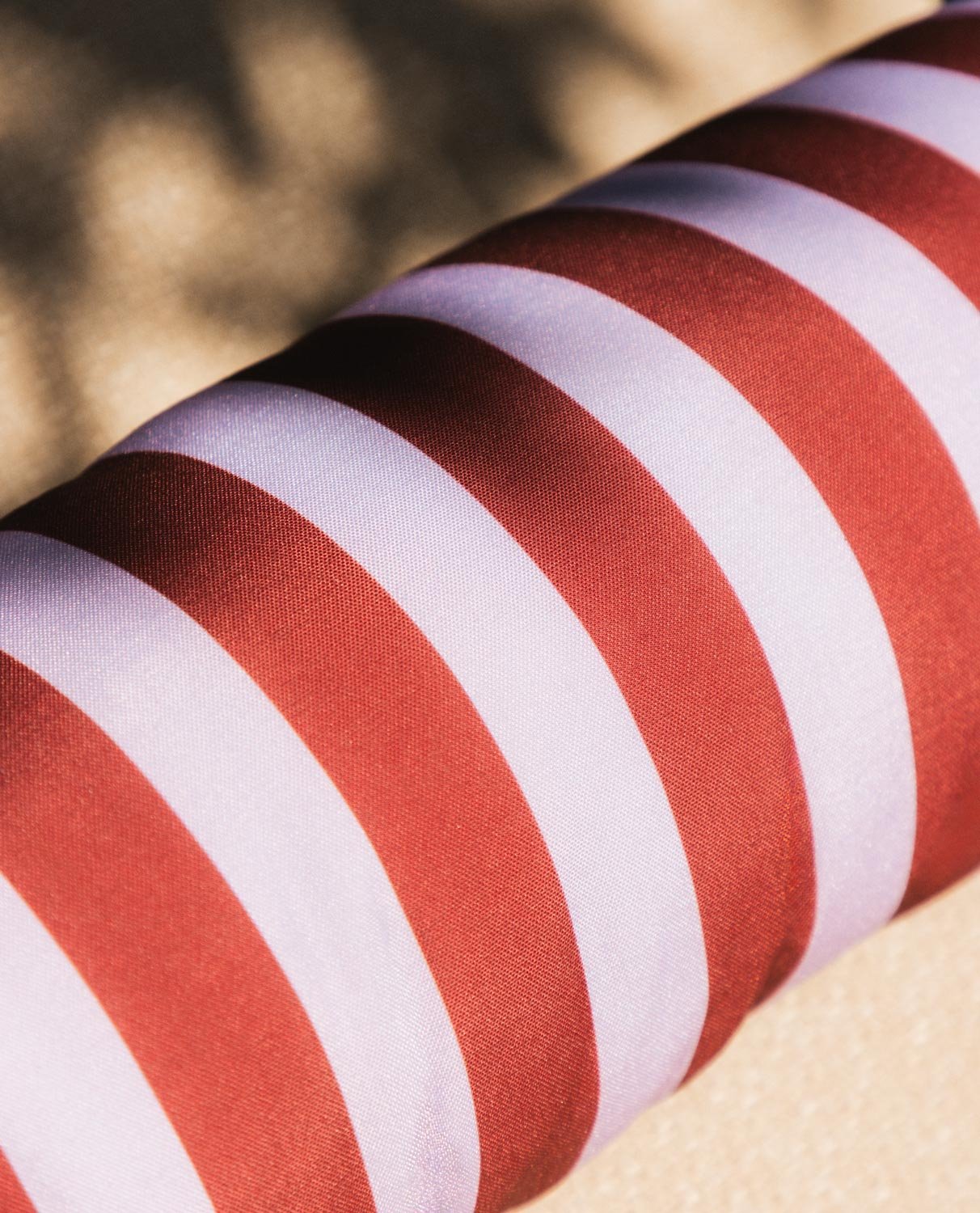 Zylindrisches Outdoor-Stoffkissen (60x15 cm) Zambi, Galeriebild 3