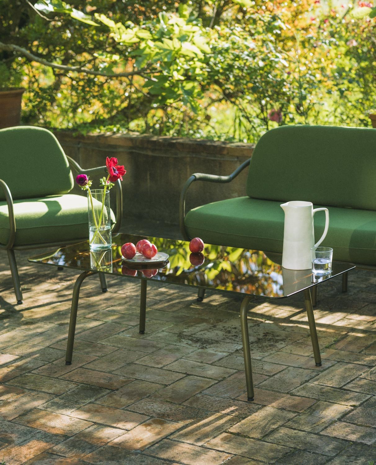 Rechteckiger Couchtisch aus Metall und gehärtetem Glas (120x56 cm) Xoan, Galeriebild 2