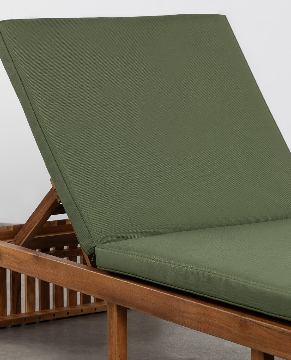 2er-Pack Hazan-Sonnenliegen und Beistelltisch aus Akazienholz, Galeriebild 2
