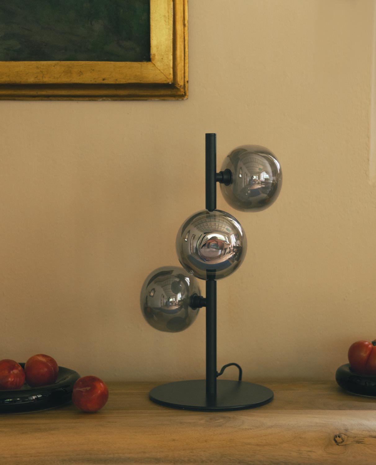 Dasha Tischlampe aus Metall, Galeriebild 2