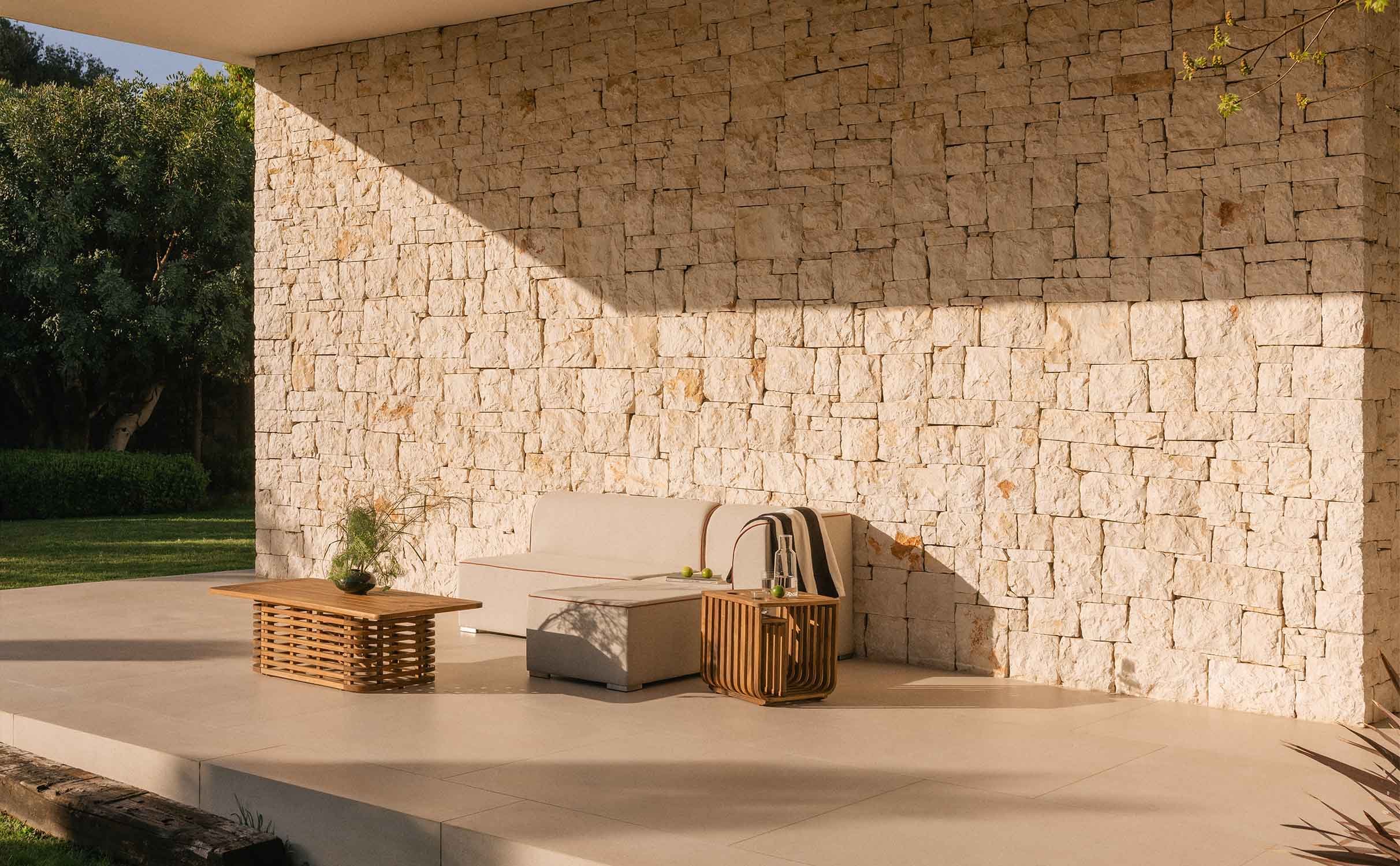 Modulares Gartensofa 2-teilig, 2-Sitzer-Sofa und Ecksofa mit Stoff-Pouf Lagos, Galeriebild 1