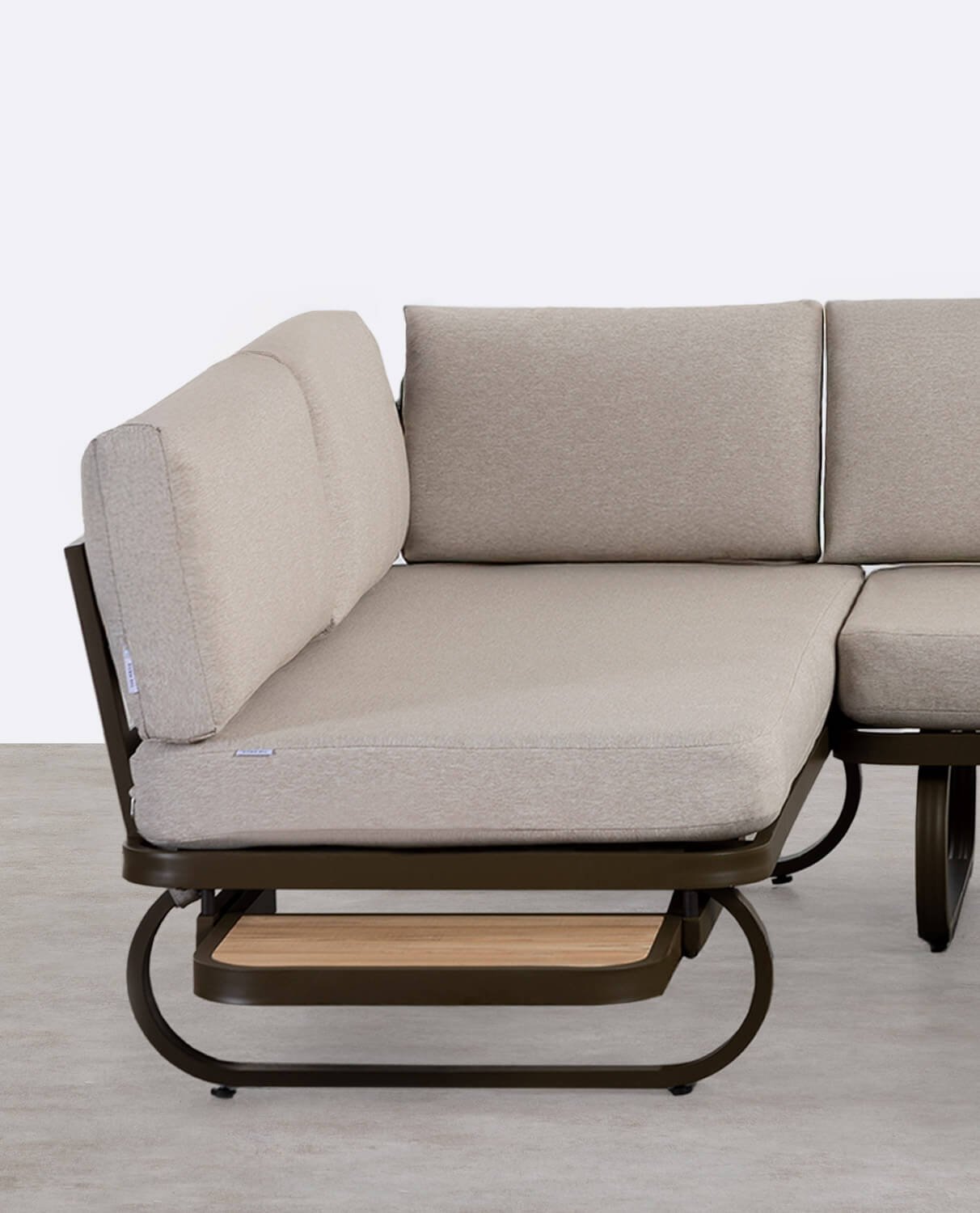 Garten-Set aus Metall und Teakholz mit Couchtisch Emilia, Galeriebild 2