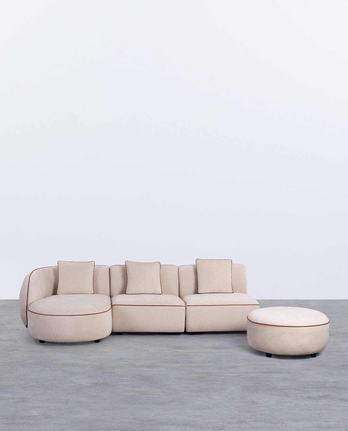 Modulares 3-teiliges Chaiselongue-Sofa mit 2 Sesseln und rundem Ilham-Stoffhocker