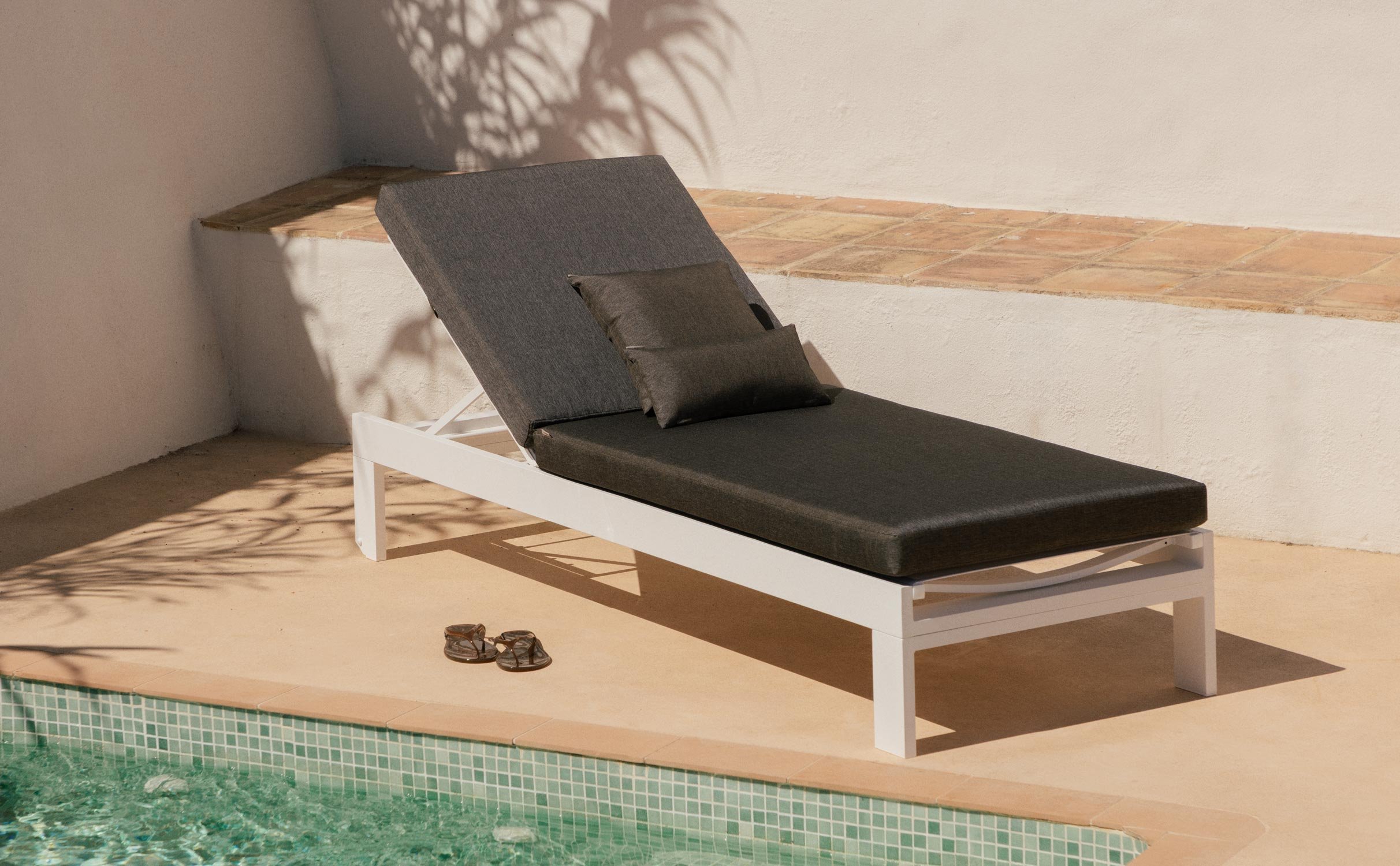 Liegestuhl mit 3 Kissen New Kreta, Galeriebild 1