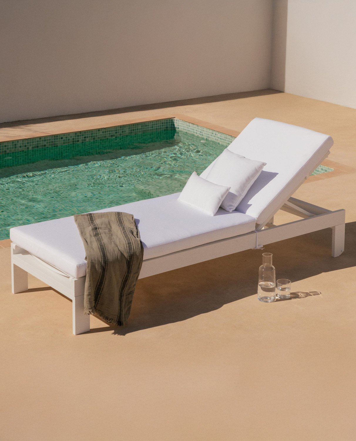 Liegestuhl mit 3 Kissen New Kreta, Galeriebild 2