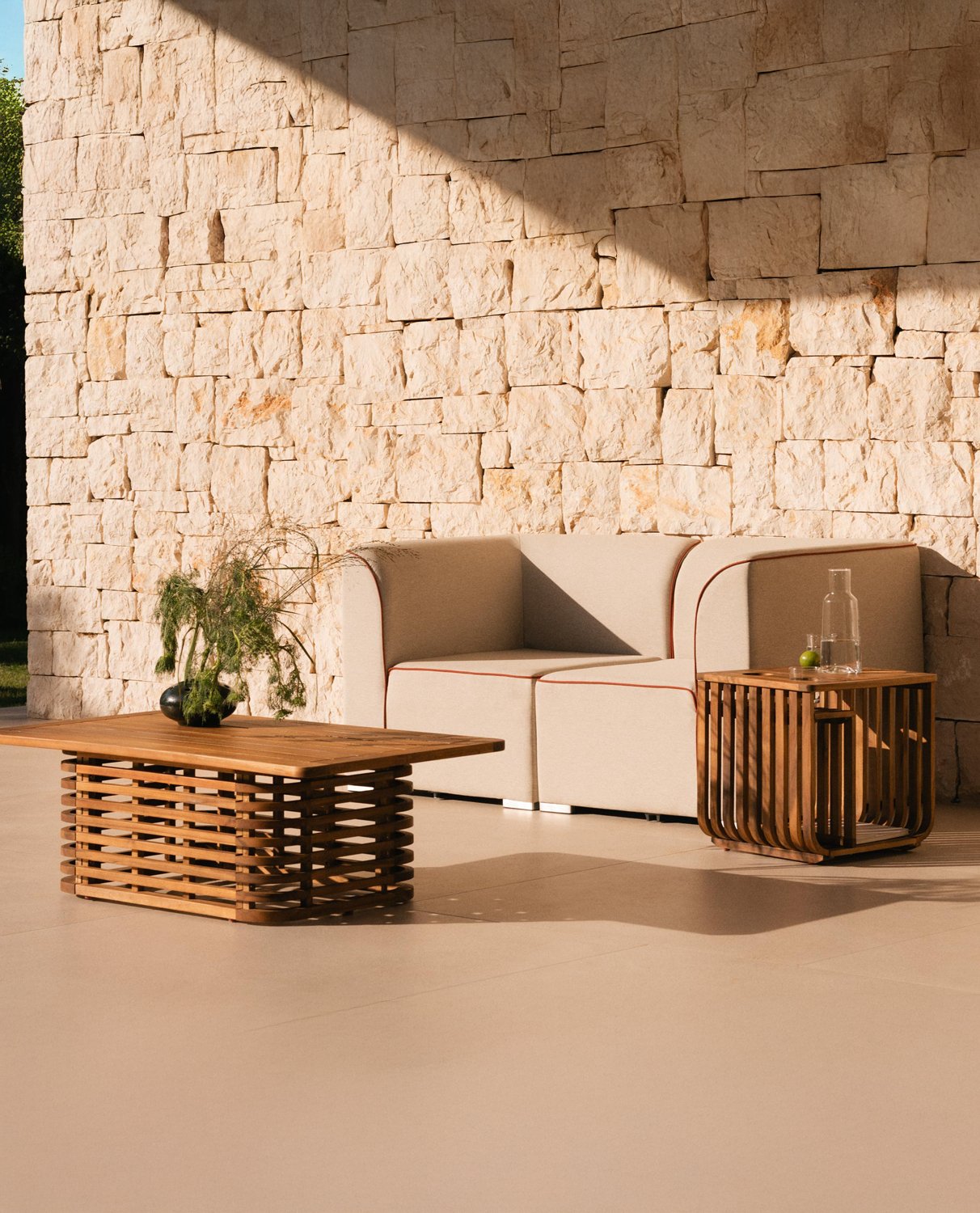 Modulares Gartensofa mit 2 Eckstücken aus Lagos-Stoff, Galeriebild 2