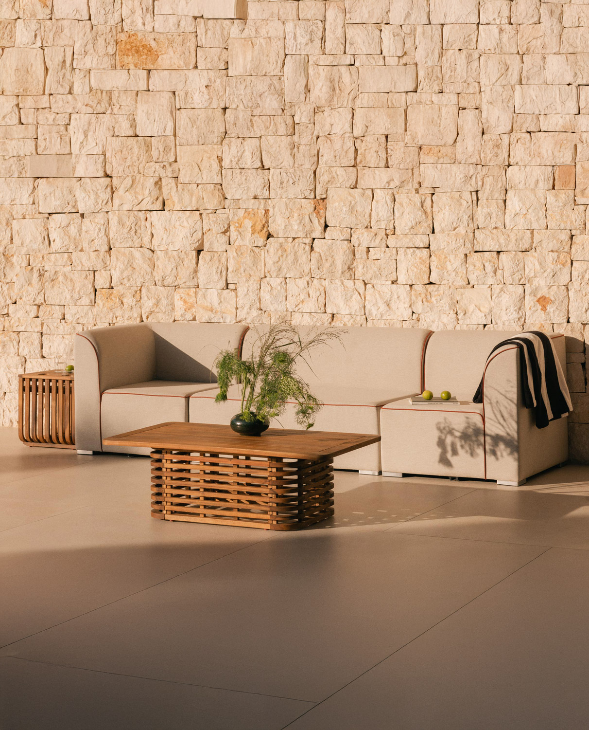 Modulares Gartensofa, 3-teilig, mit 2 Ecken und 2-Sitzer-Sofa aus Lagos-Stoff, Galeriebild 2