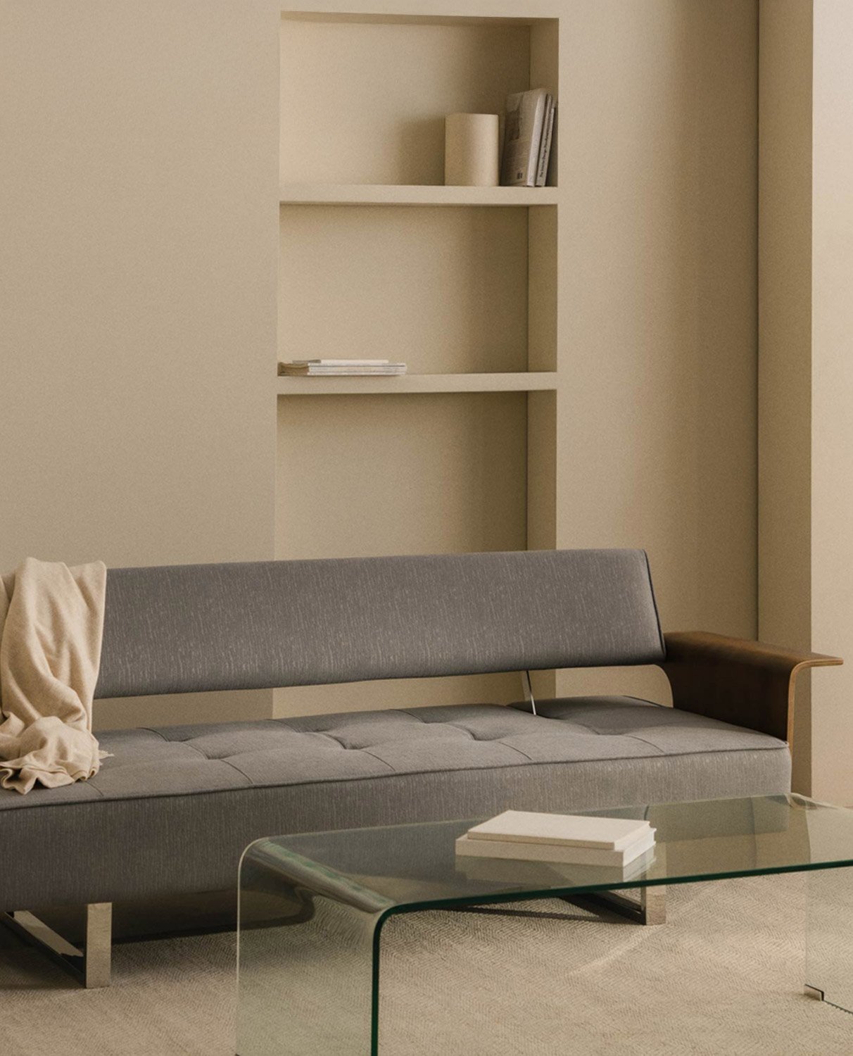 Neue 3-Sitzer-Schlafsofa 70S mit Armlehnen aus Holz und Stoff , Galeriebild 2