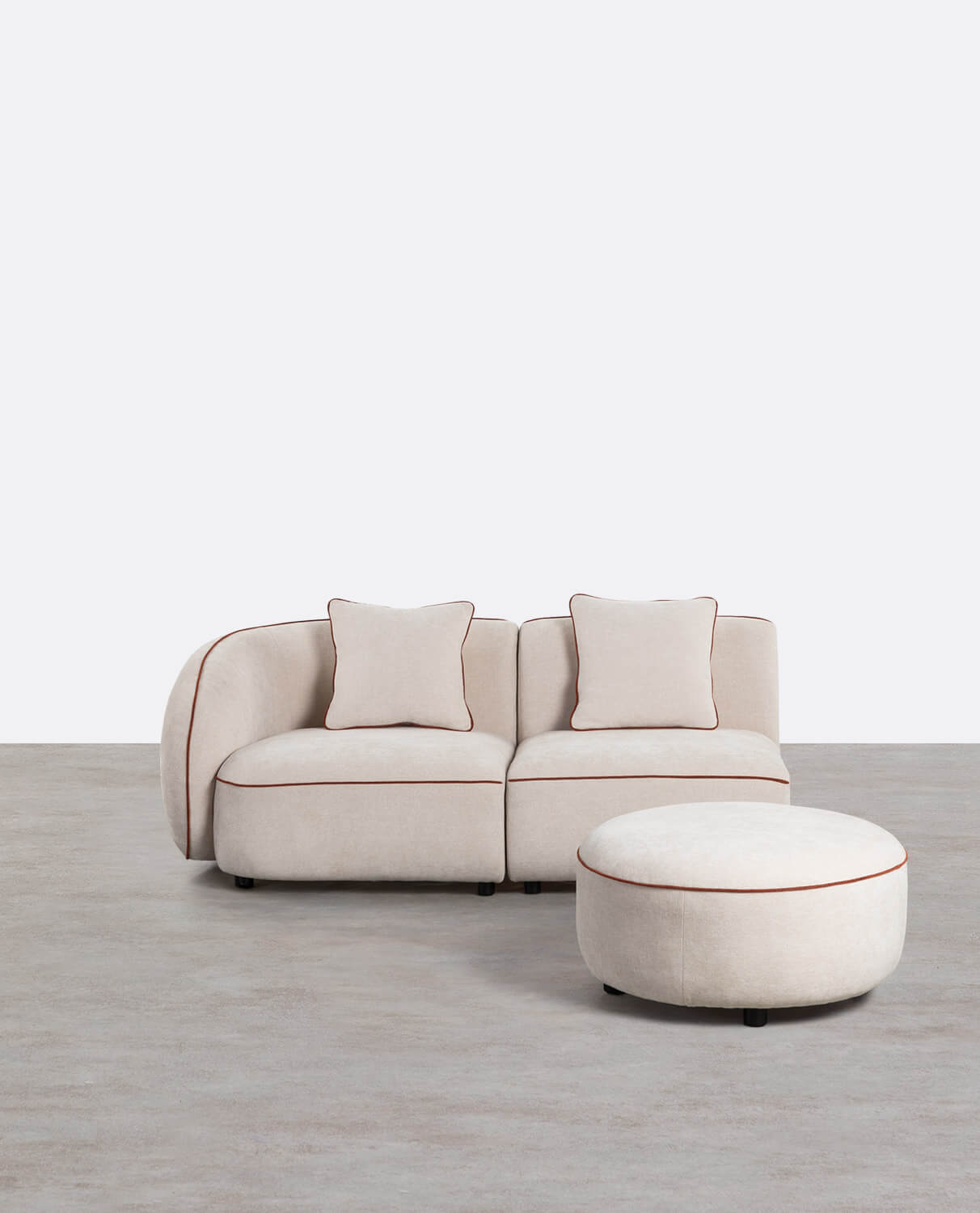 Modulares zweiteiliges Ecksofa mit Ilham-Stoffsessel und Puff, Galeriebild 1
