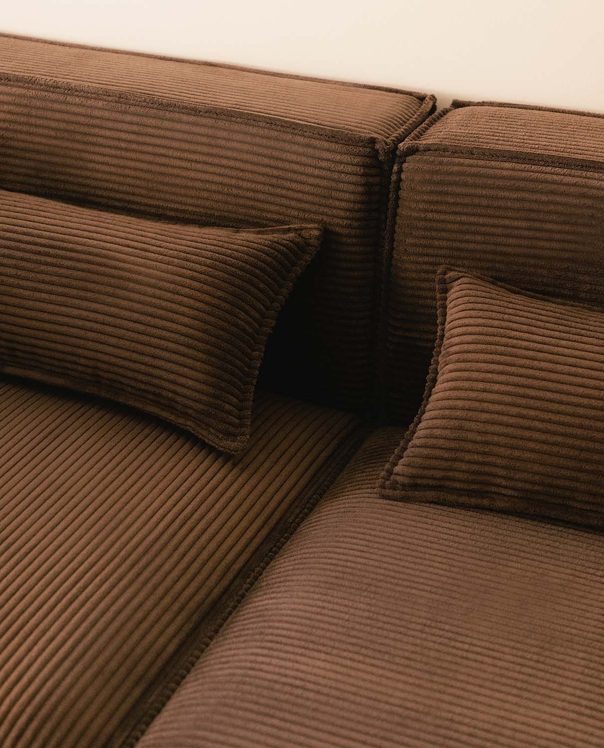 Sofa Modulares 3er-Sofa aus Dickem Kord Kilhe , Galeriebild 2
