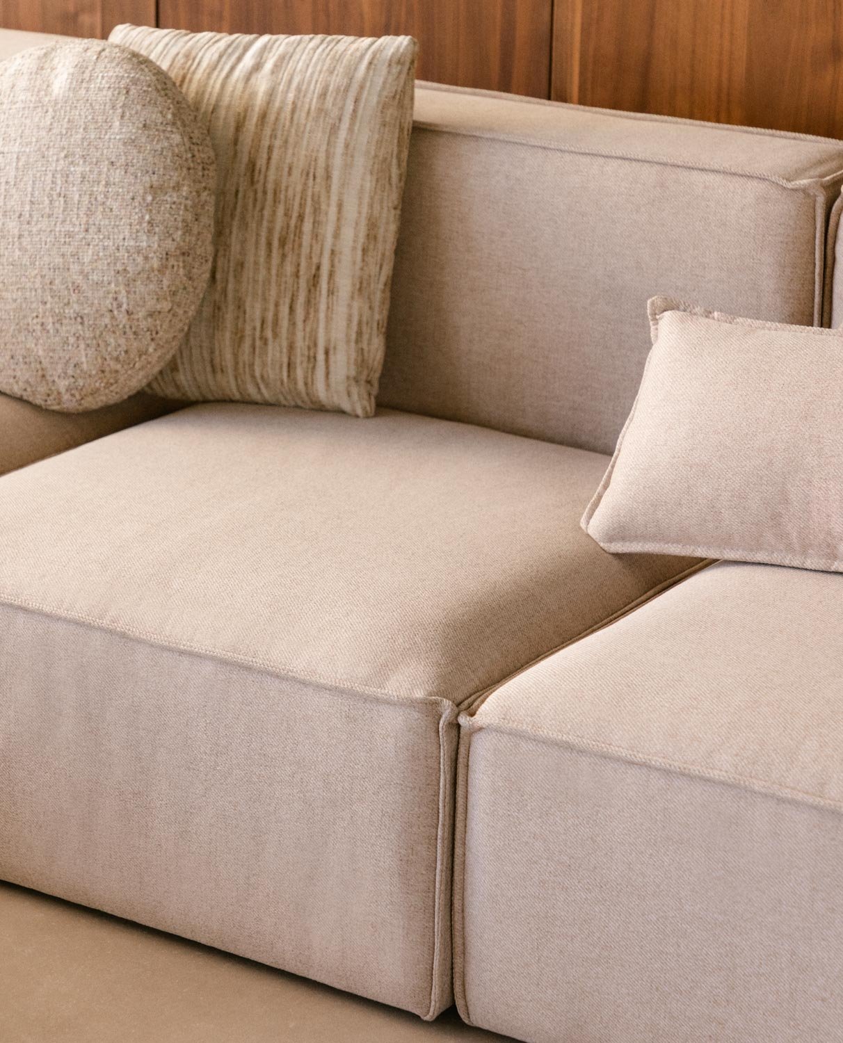 Modulares 3-teiliges Sofa mit 2 Ecksesseln aus Kilhe-Stoff, Galeriebild 2
