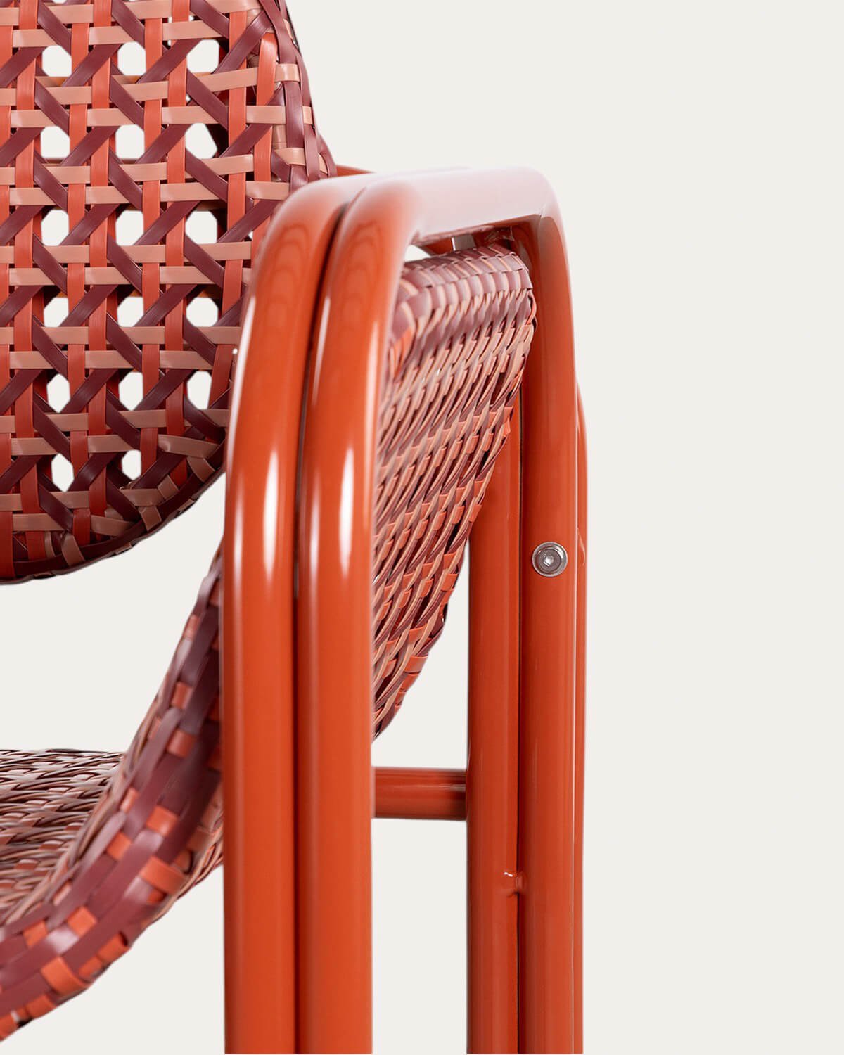 Sessel mit Aluminium-Armlehnen und synthetischem Rattan Roys, Galeriebild 6