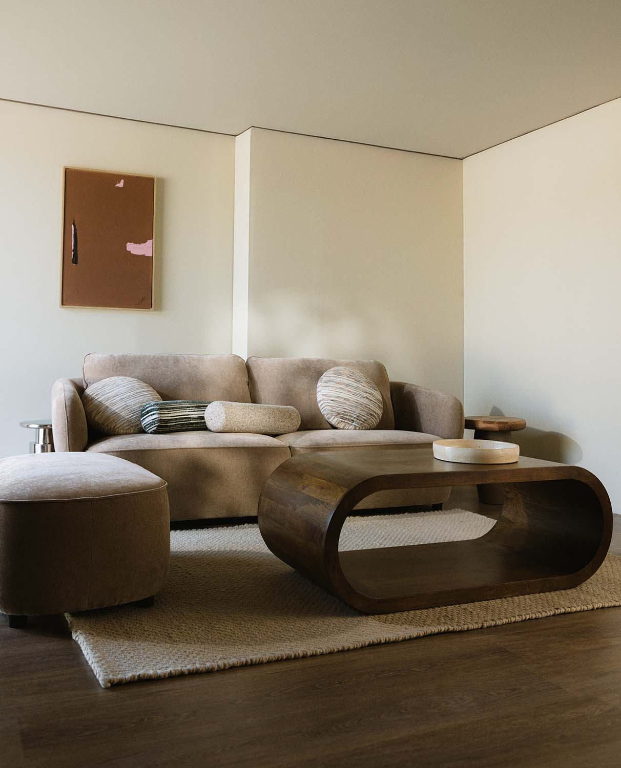 2-Sitzer-Sofa mit Stoffpouf Kino, Galeriebild 2