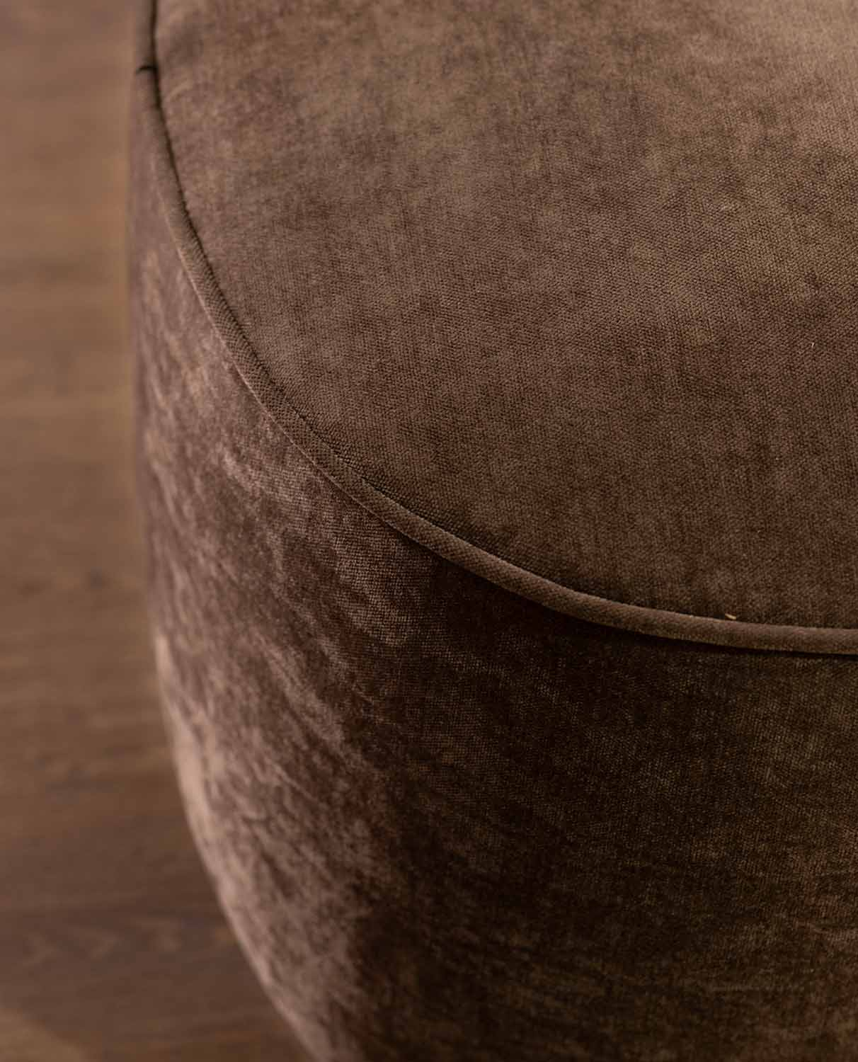 2-Sitzer-Sofa mit Stoffpouf Kino, Galeriebild 6