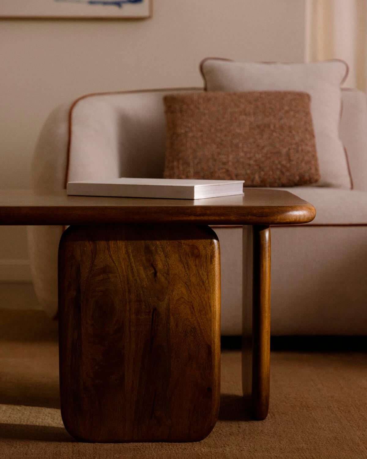 Rechteckiger Couchtisch aus Mangoholz (120X60 cm) Eliez, Galeriebild 3