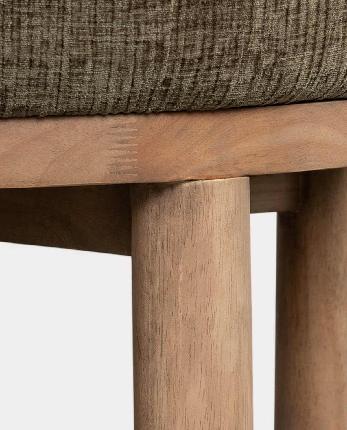 Packen Sie 2 Louis-Sessel aus Stoff und Holz, Galeriebild 5