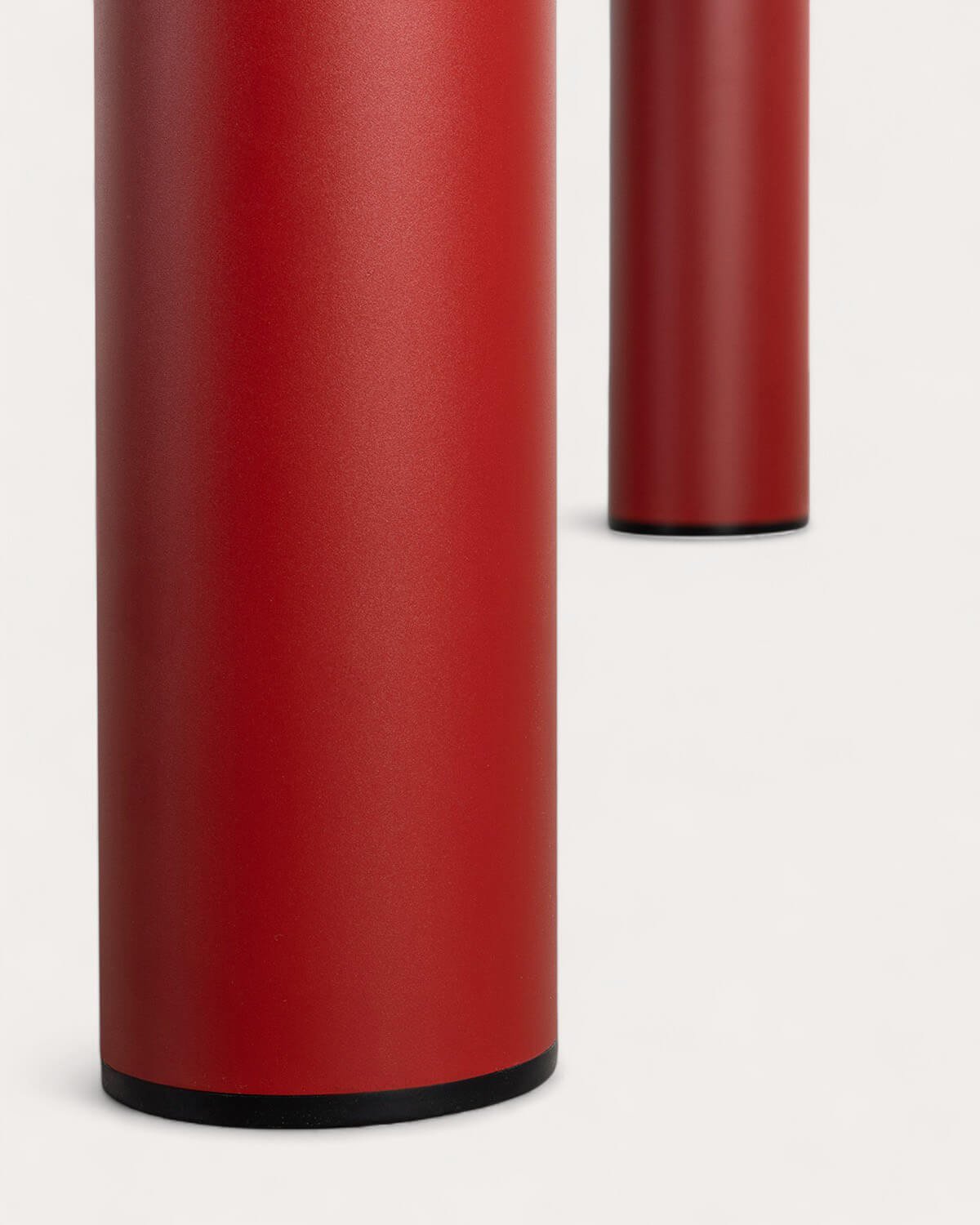 Ovaler Gartentisch aus Aluminium und Teakholz (240x120 cm) Cheryl, Galeriebild 7