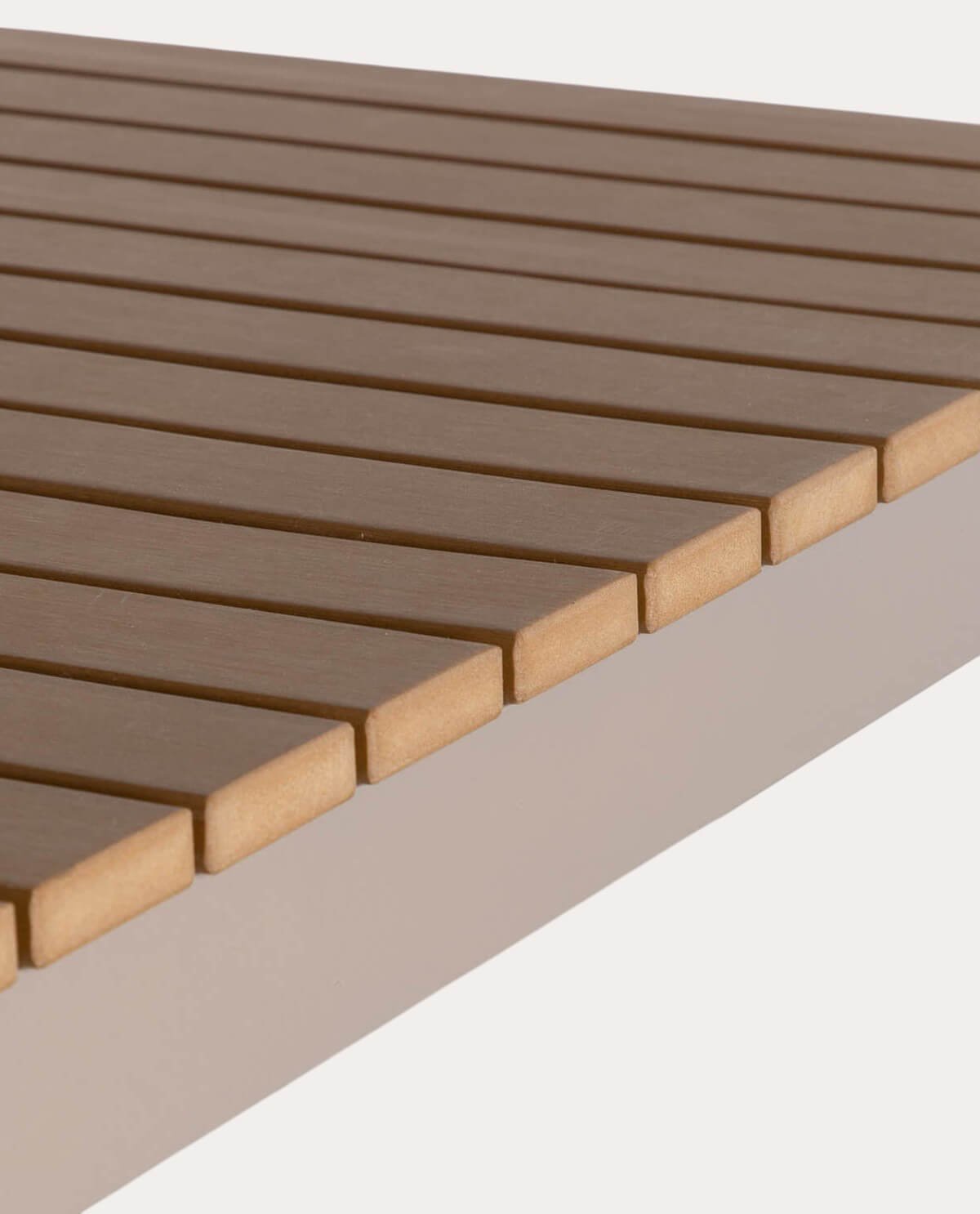 Hoher Outdoor Tisch Korce aus Holz und Stahl (130x70 cm), Galeriebild 7