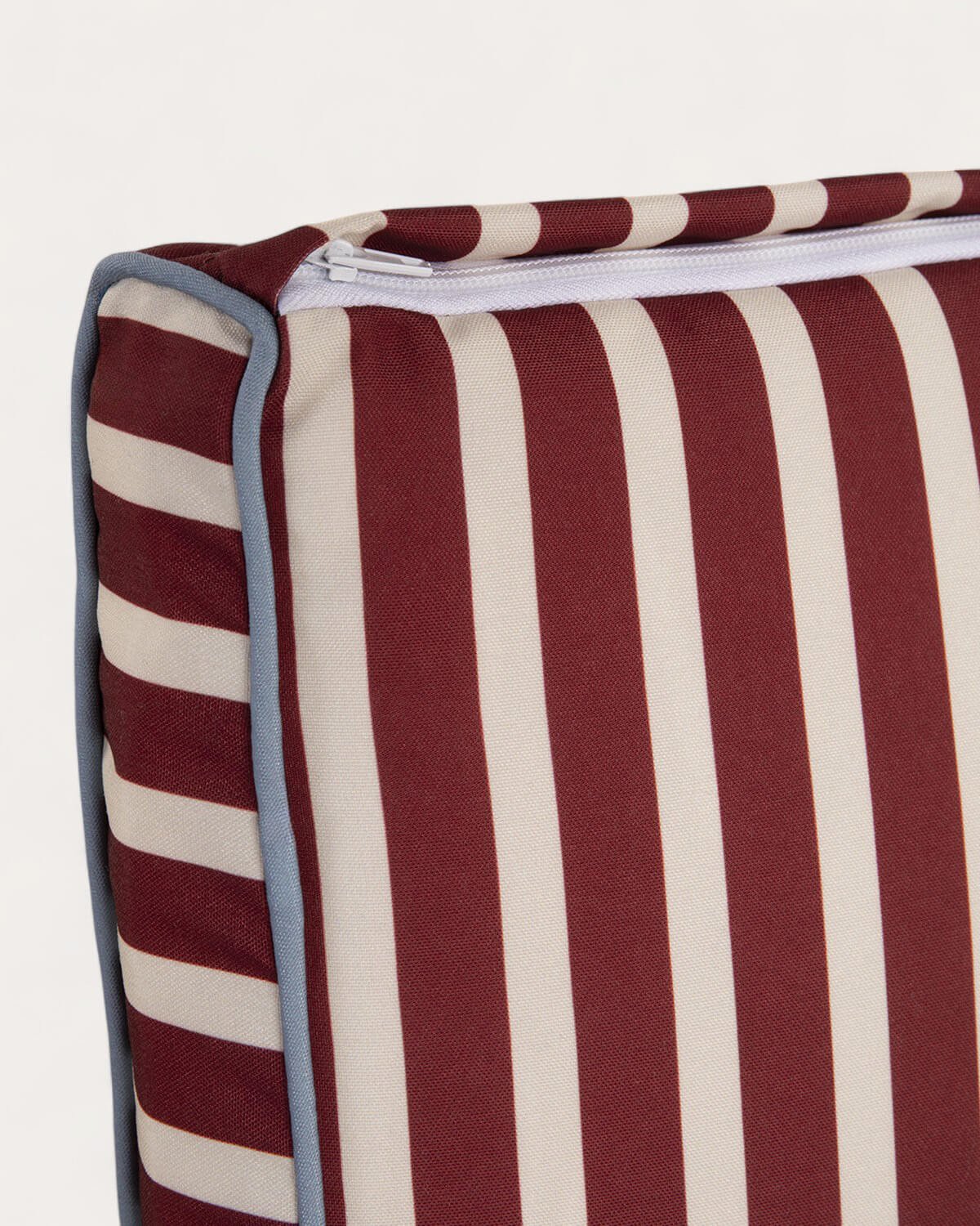 Hazan Gartenstuhl aus Akazienholz mit Stoffkissen, Galeriebild 7