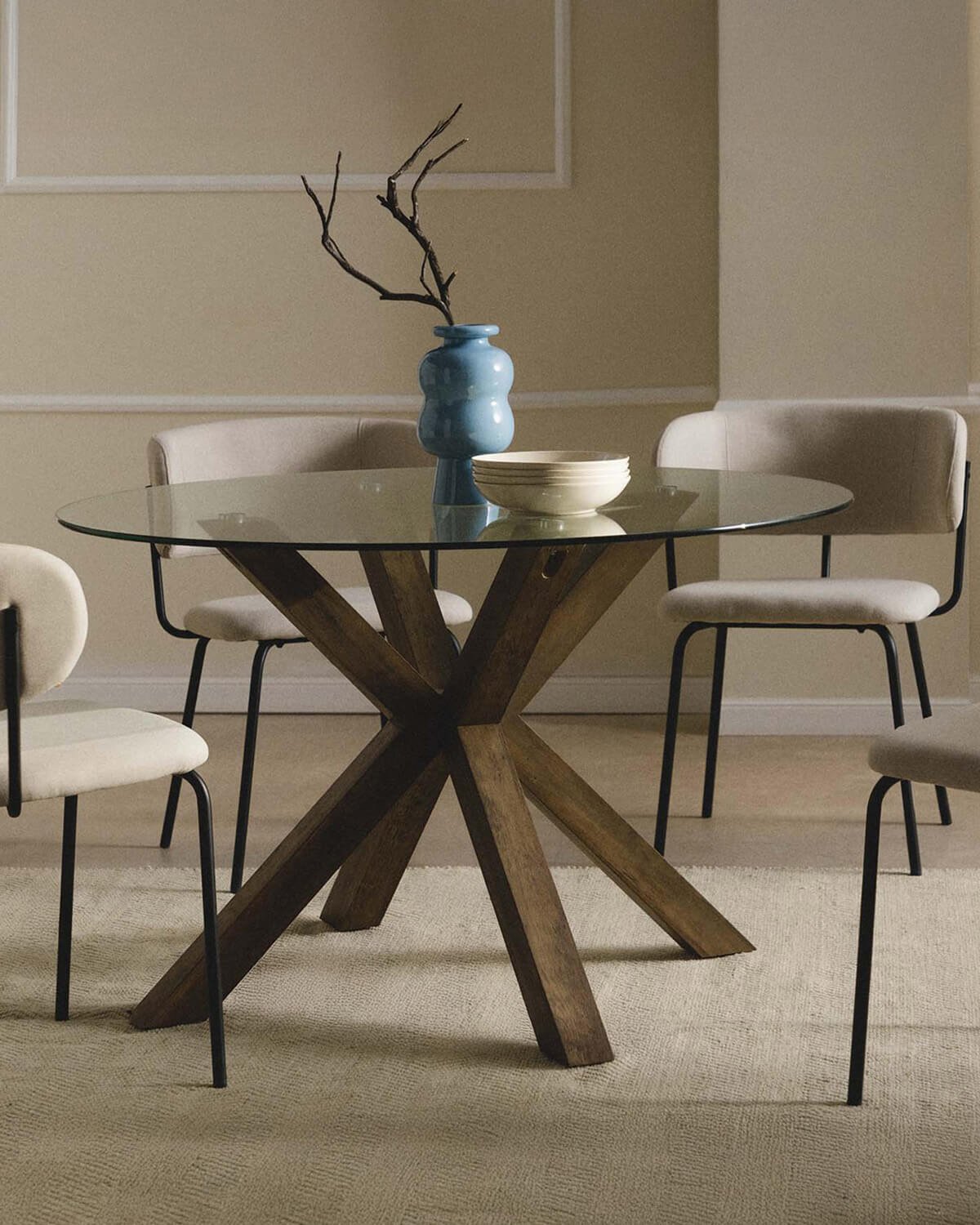 Set aus rundem Glas-Esstisch (Ø120 cm) Vuoto und 4 Stoffstühlen Bons, Galeriebild 2