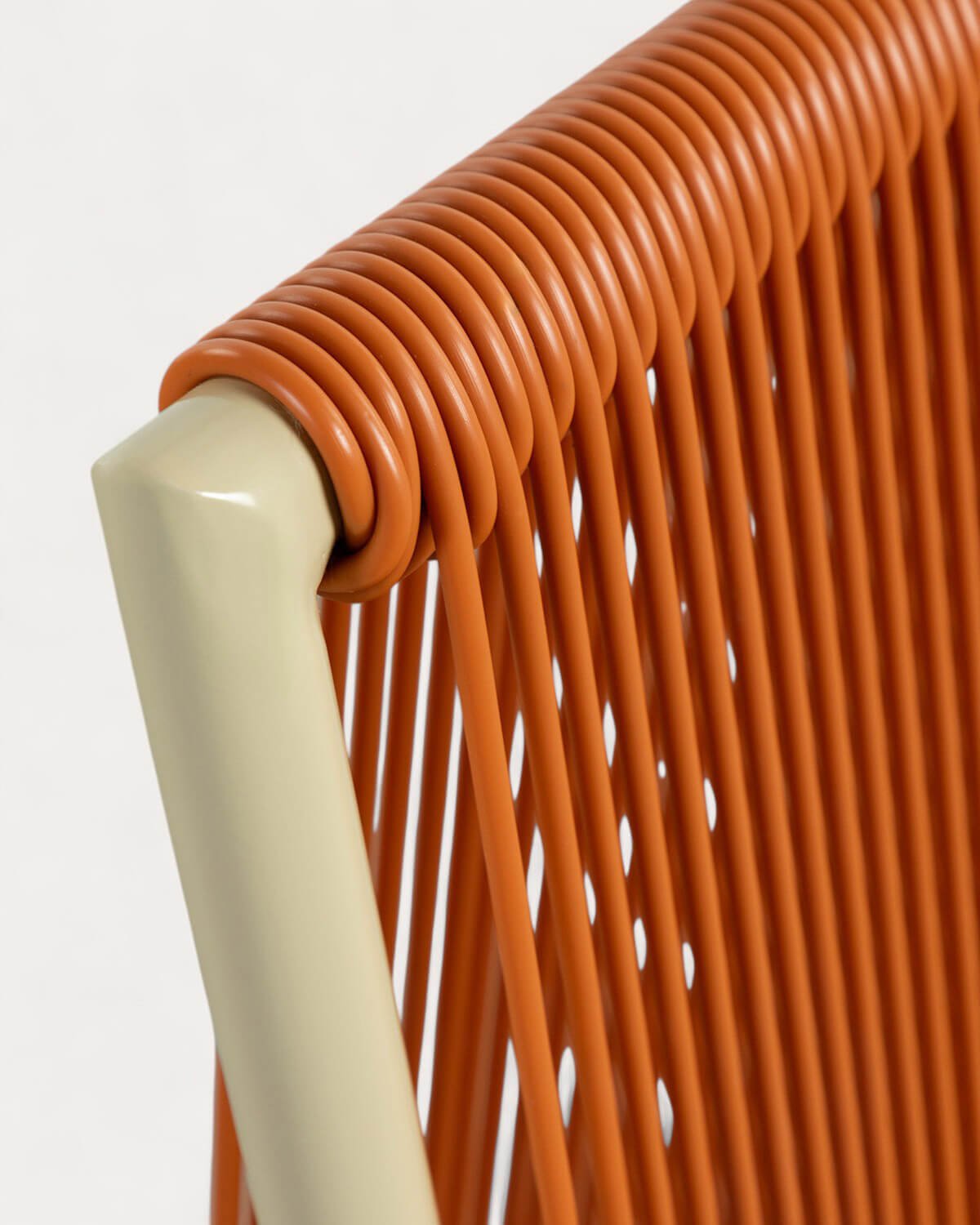 Rechteckiges Esstisch-Set mit Keramik (181x93 cm) Saphir und 6 Rattan- und Metallstühlen Amur, Galeriebild 4