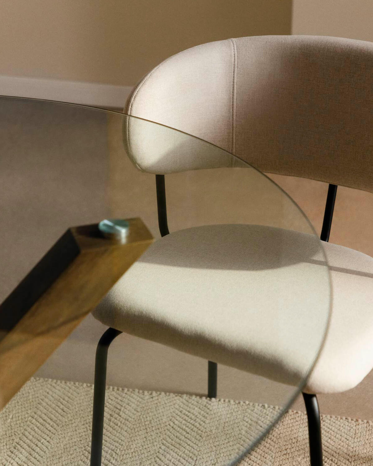 Pack 4 Esszimmerstühle aus Stoff und Metall Bonse, Galeriebild 3