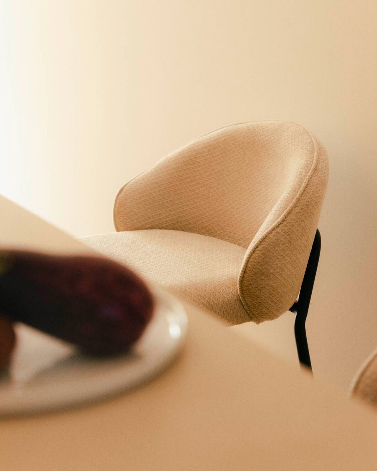 Hoher Hocker aus Stoff und Metall (64 cm) Emna, Galeriebild 3