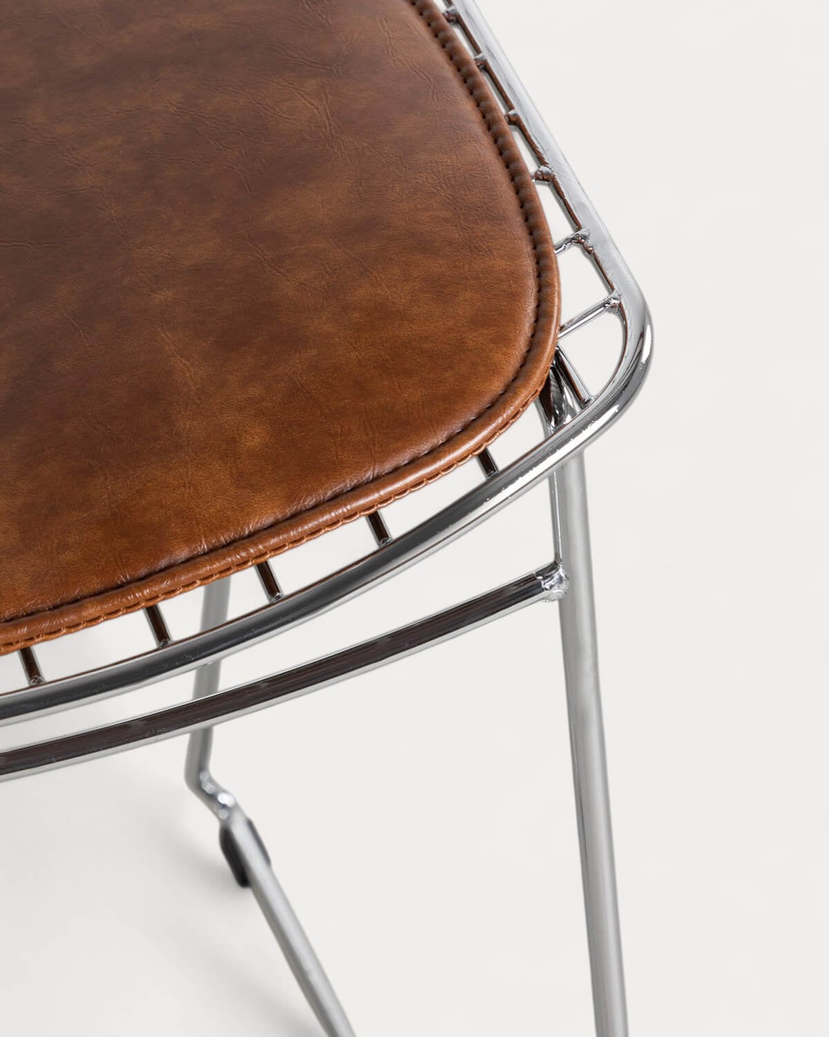 Pack mit 2 Hohen Metallhockern (66 cm) mit Niedriger Rückenlehne Aras, Galeriebild 7