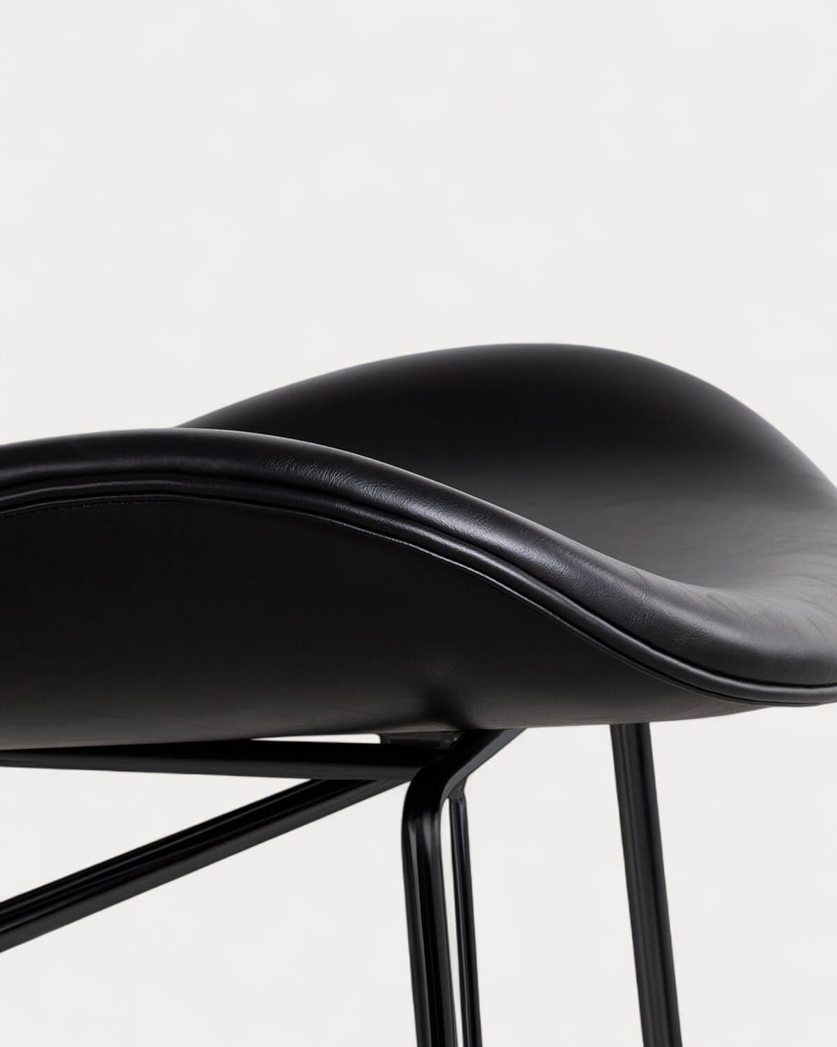 Pack Sie 4 Hohe Hocker aus Kunstleder und Holz (76 cm) Brunela, Galeriebild 6