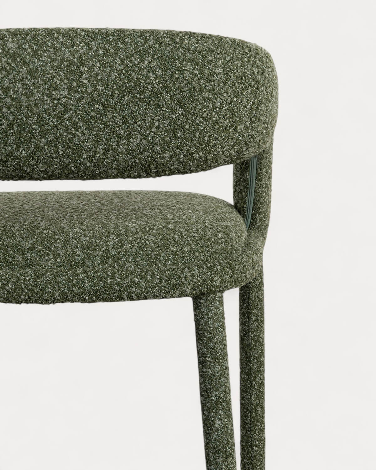 Packen Sie 4 hohe Hocker aus Stoff und Metall (75 cm) Ewen, Galeriebild 5