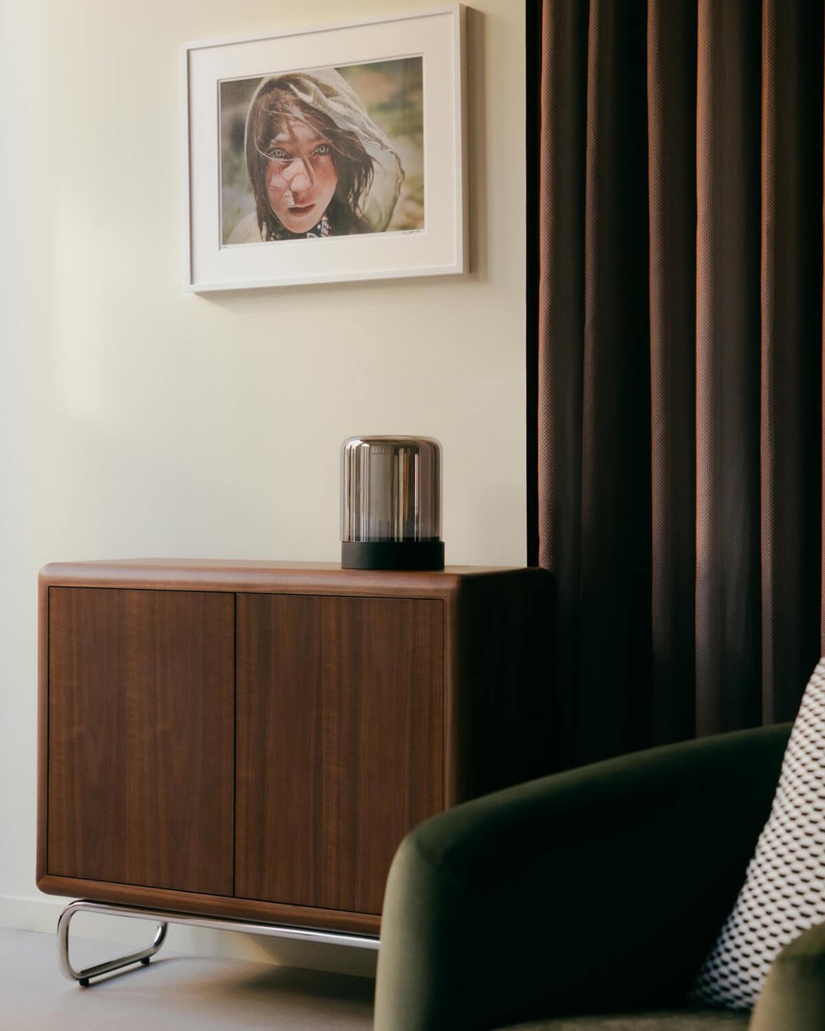 Niedriges Sideboard mit 2 Holz- und Metalltüren Candela , Galeriebild 2