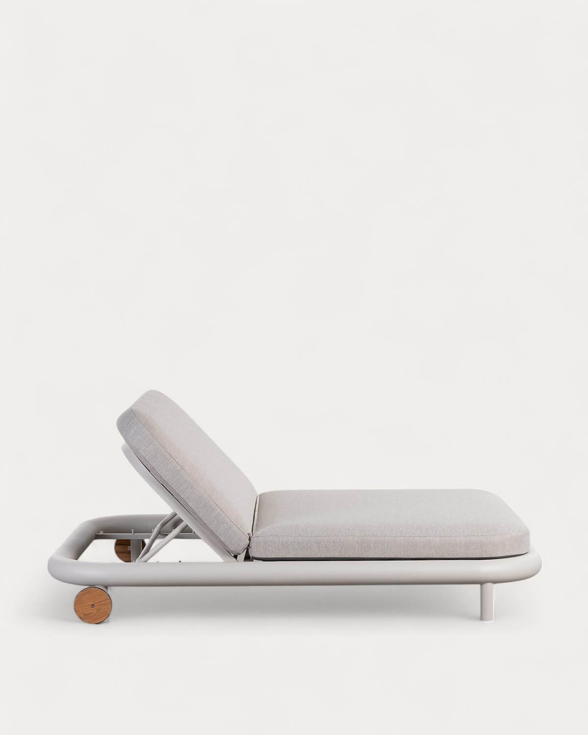 Doppelte Liege aus Aluminium mit Cheryl-Stoffkissen, Galeriebild 4