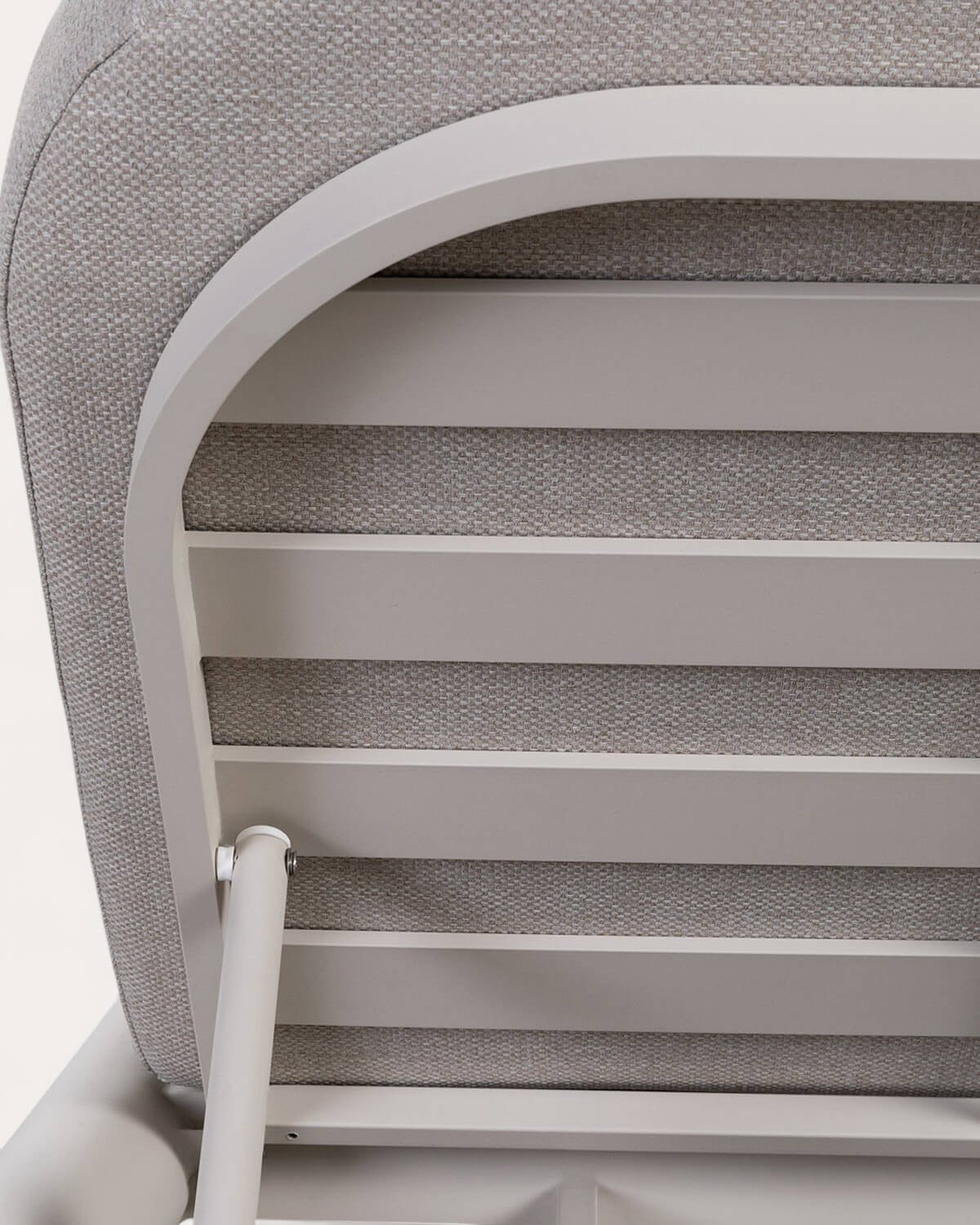 Doppelte Liege aus Aluminium mit Cheryl-Stoffkissen, Galeriebild 7