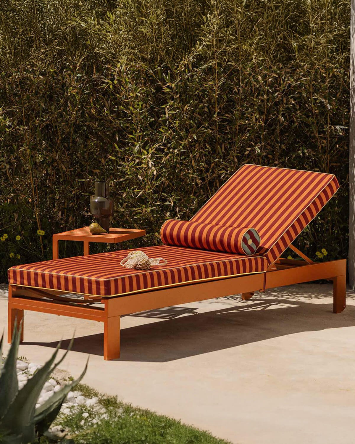 Neue Verstellbare Sonnenliege aus Aluminium Kreta mit Gestreiftem Kissen, Galeriebild 4635541