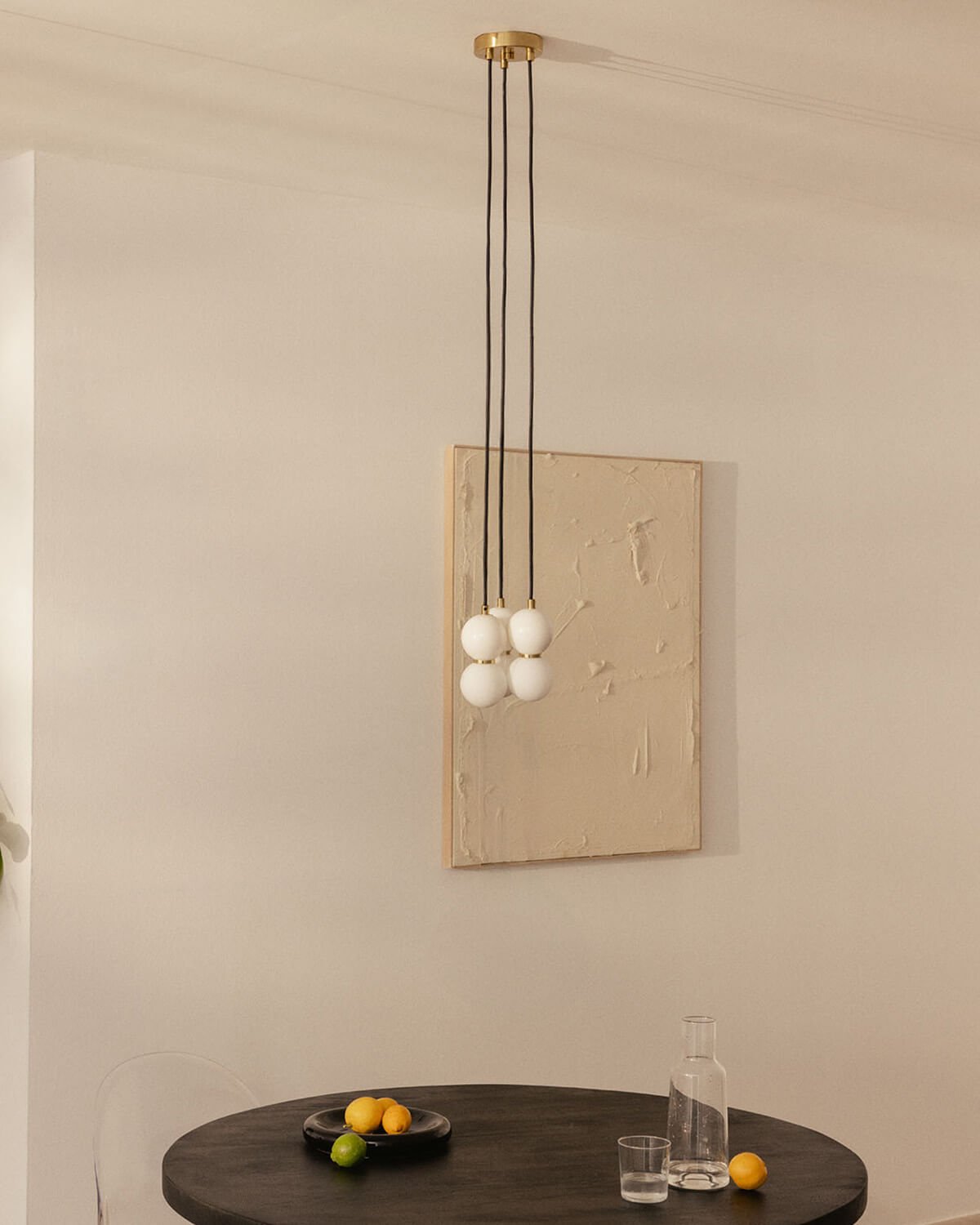 Deckenleuchte aus Metall mit 3 Lichtpunkten und Valenes-Marmor, Galeriebild 2